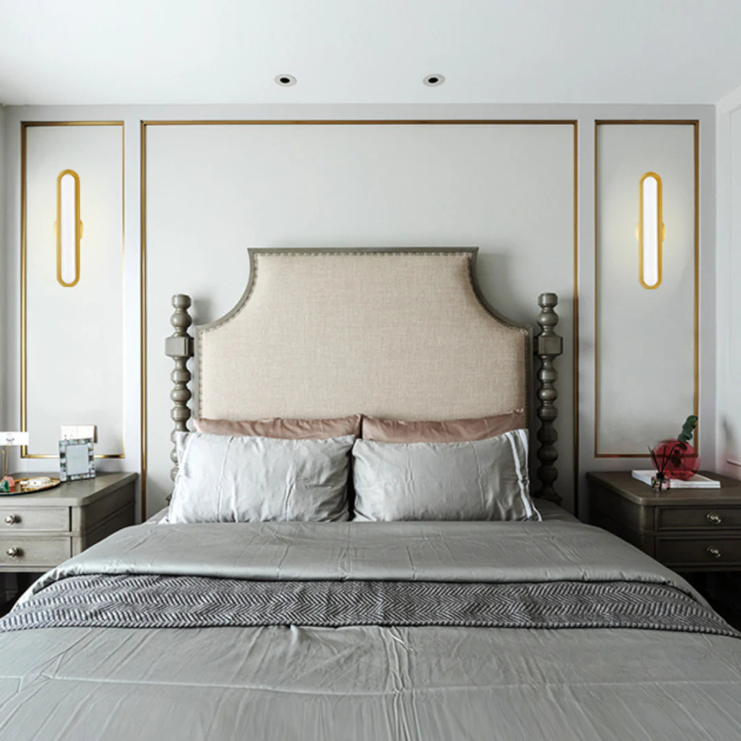 Oval Modern Metal Wall Light - Nuvé