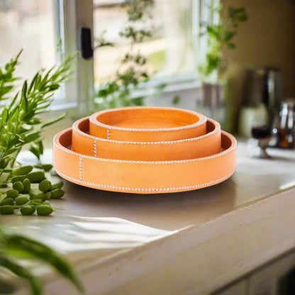Piki | 8.5" Cedar Wood + Leather Round Tray - Nuvé