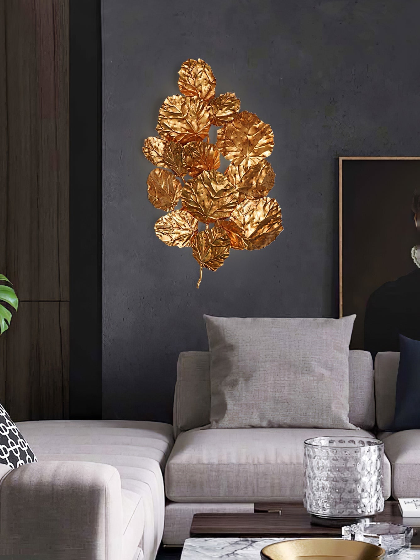 Pathleaf Heap Wall Lamp - Nuvé