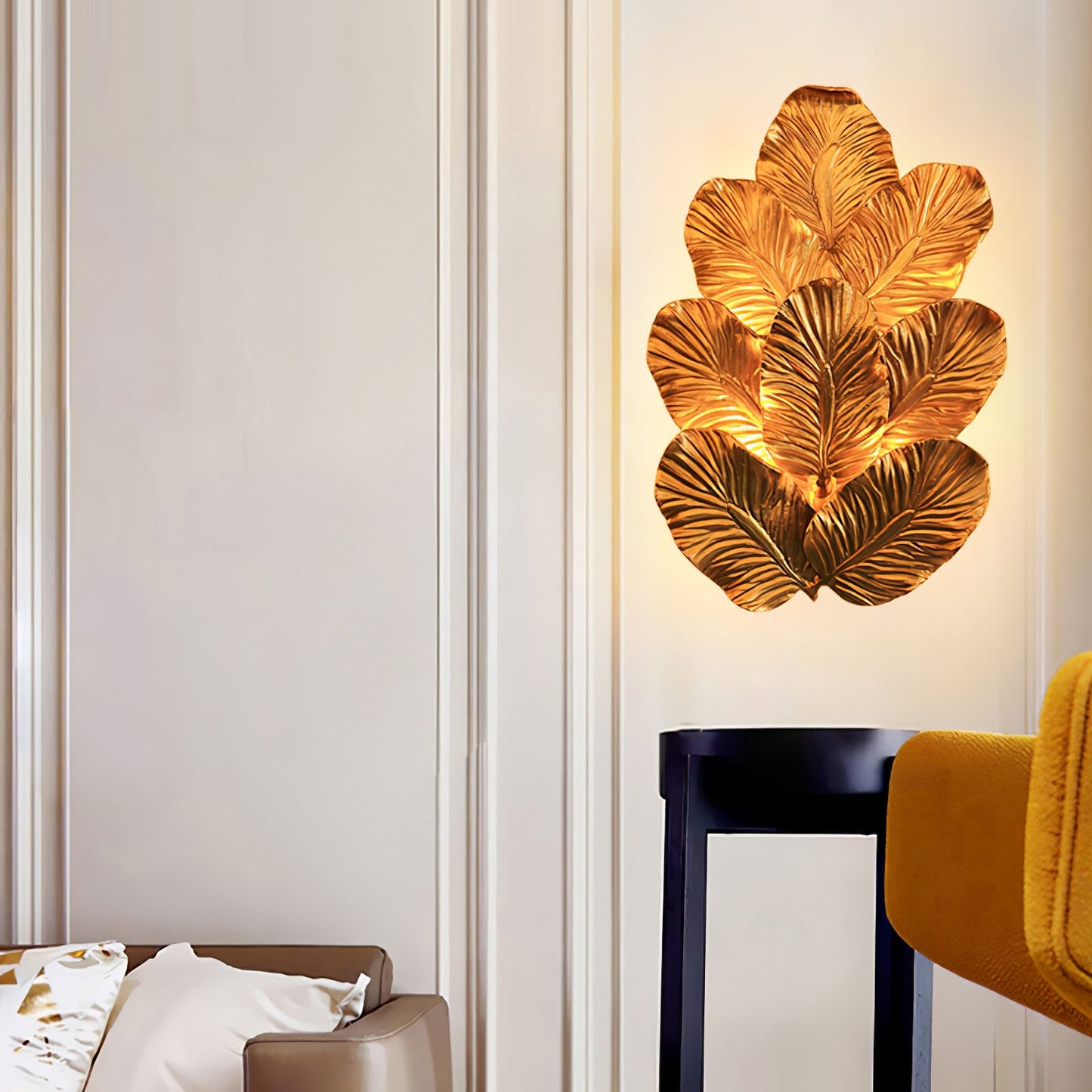 Pathleaf Heap Wall Lamp - Nuvé