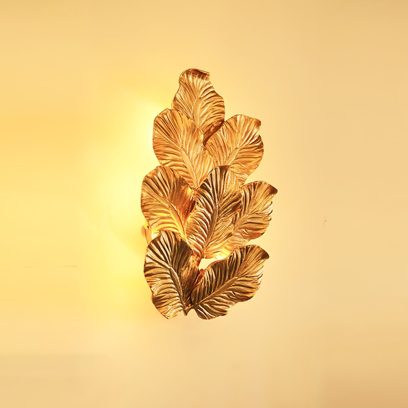 Pathleaf Heap Wall Lamp - Nuvé