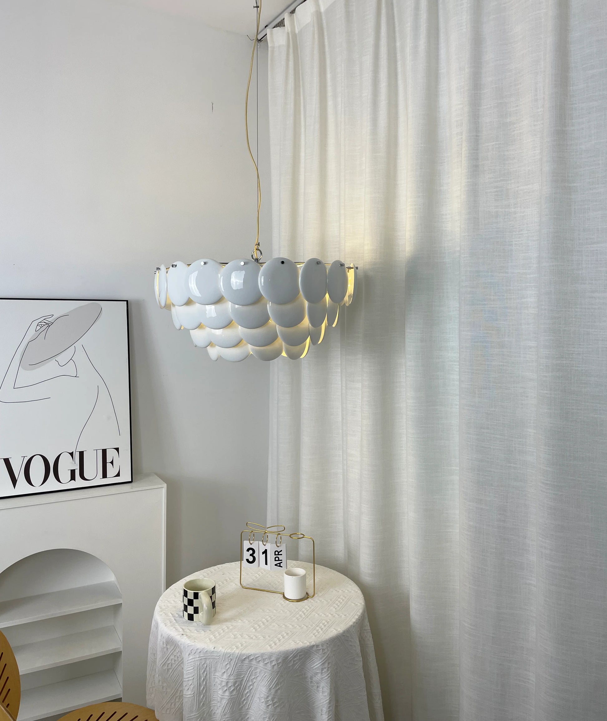 Pembridge White Ceramic Chandelier - Nuvé