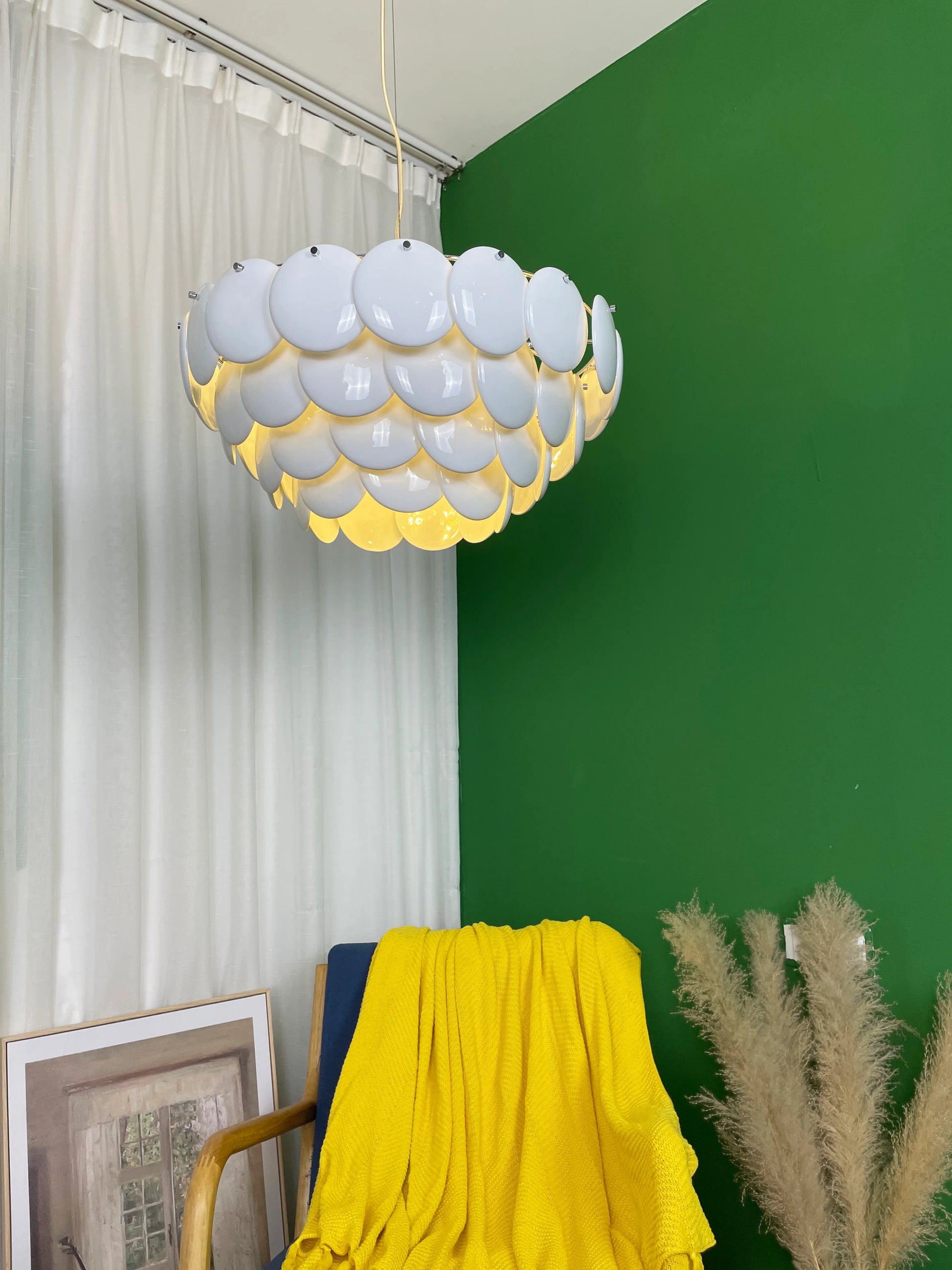 Pembridge White Ceramic Chandelier - Nuvé