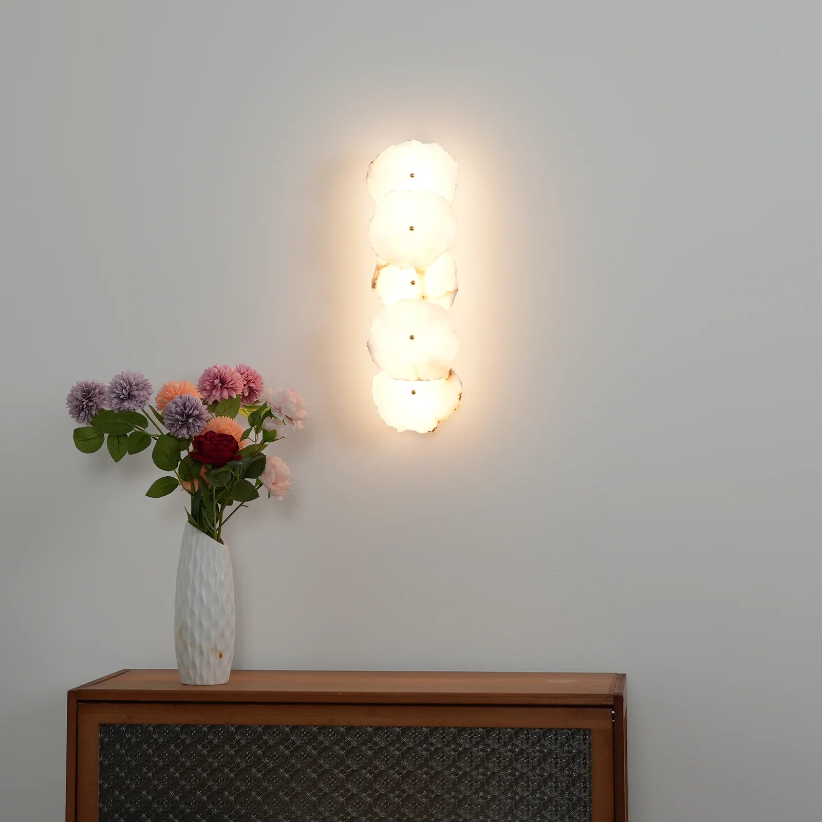 Petra Wall Lamp - Nuvé