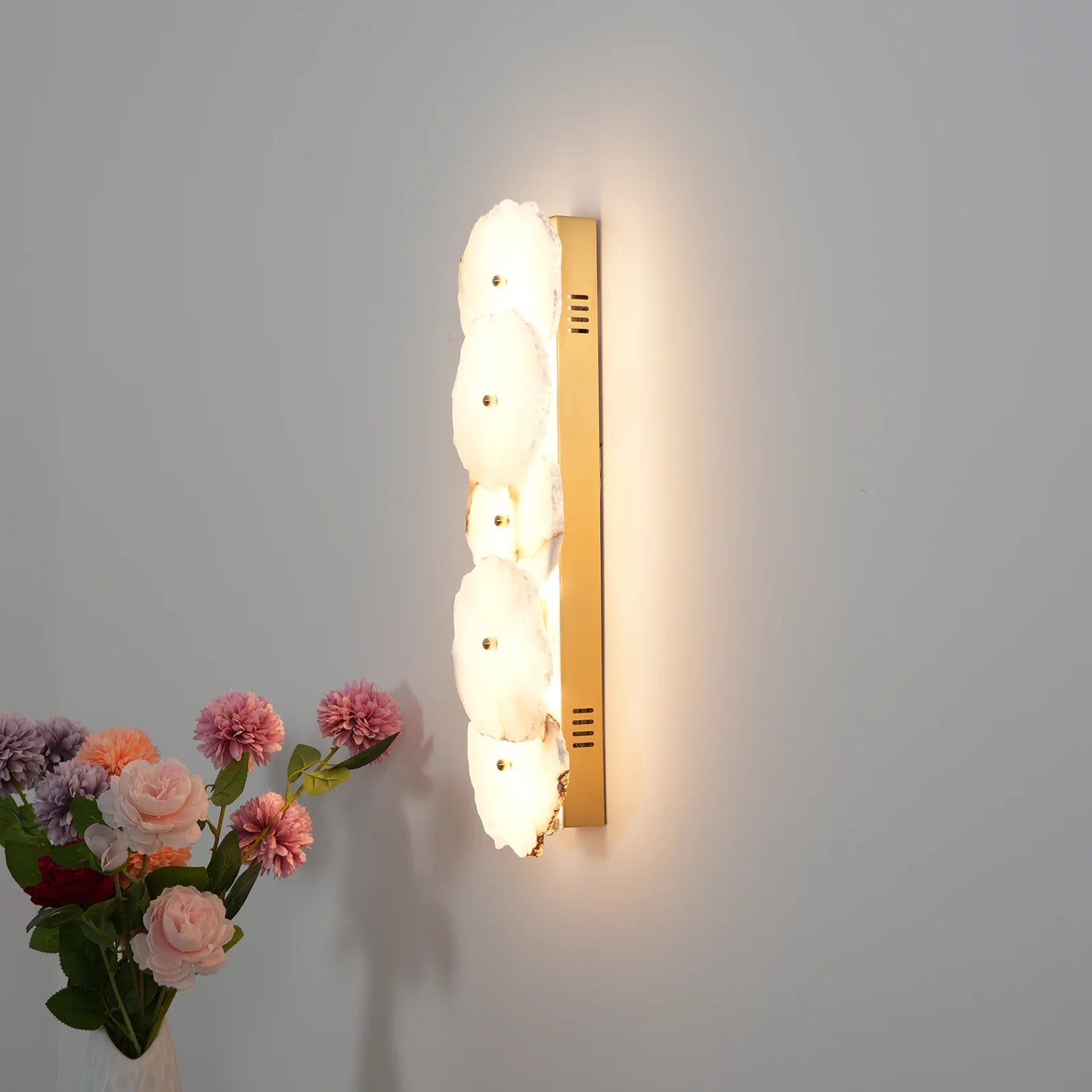 Petra Wall Lamp - Nuvé