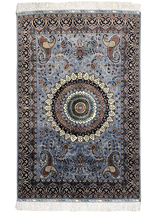 Hand-Knotted Parak Rug – Gray, 40” x 60” | Afghan Wool Rug - Nuvé