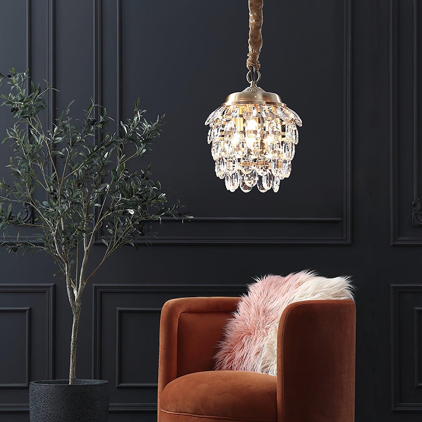 Pine Cone Crystal Pendant Light - Nuvé