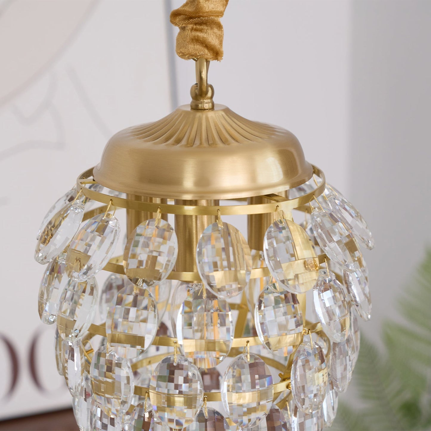 Pine Cone Crystal Pendant Light - Nuvé