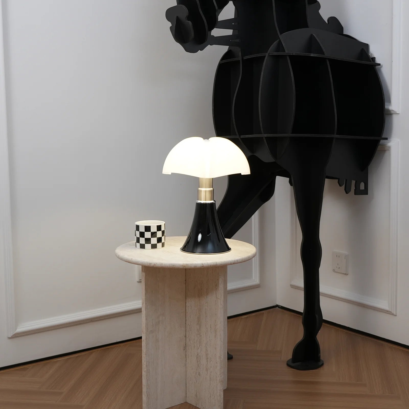 Pipistrello Acrylic Table Lamp - Nuvé