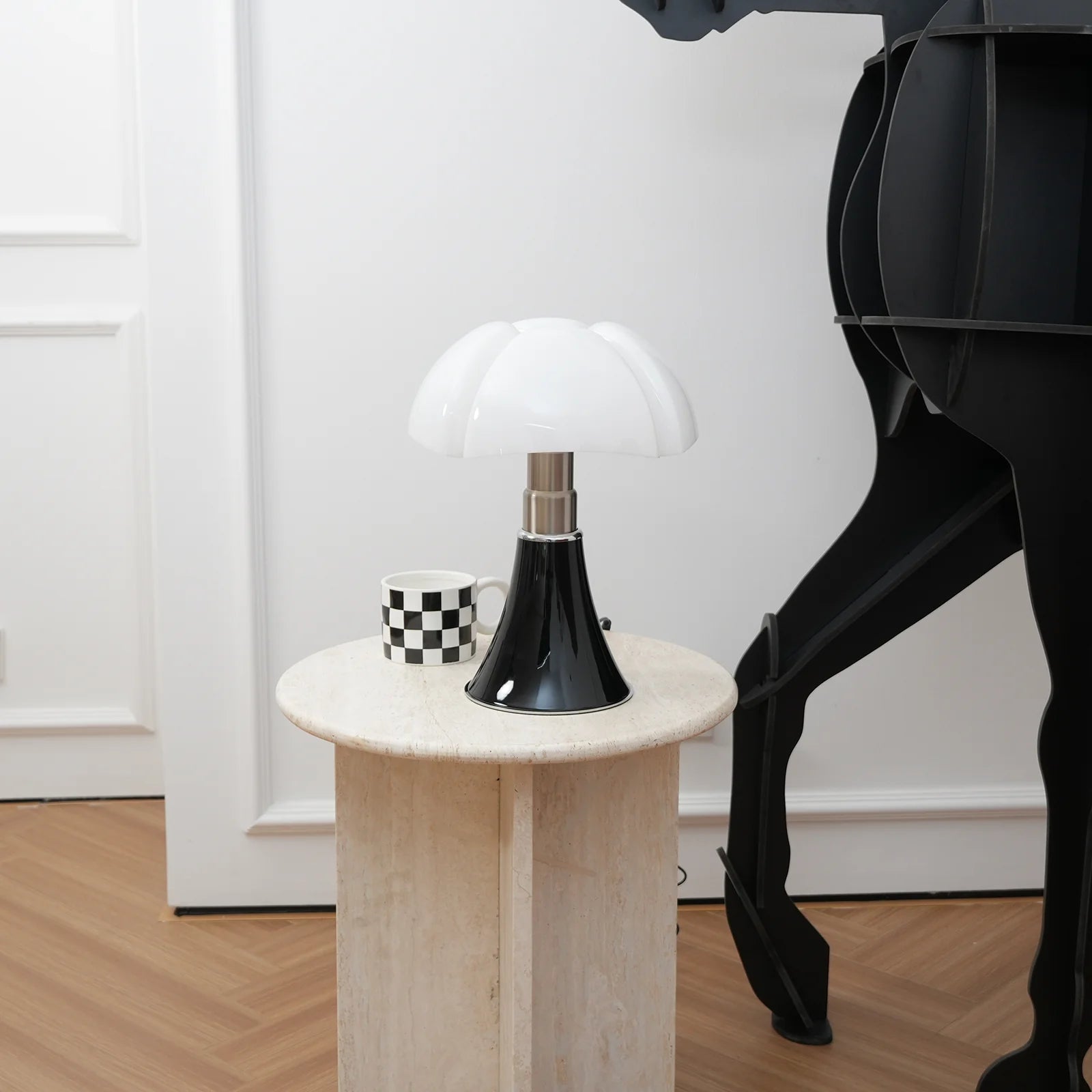 Pipistrello Acrylic Table Lamp - Nuvé