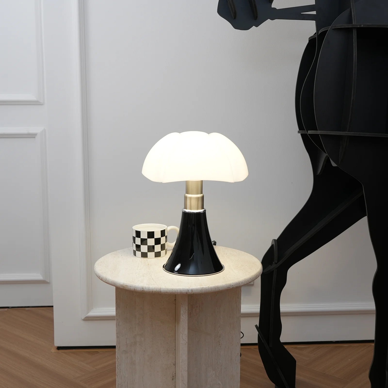 Pipistrello Acrylic Table Lamp - Nuvé