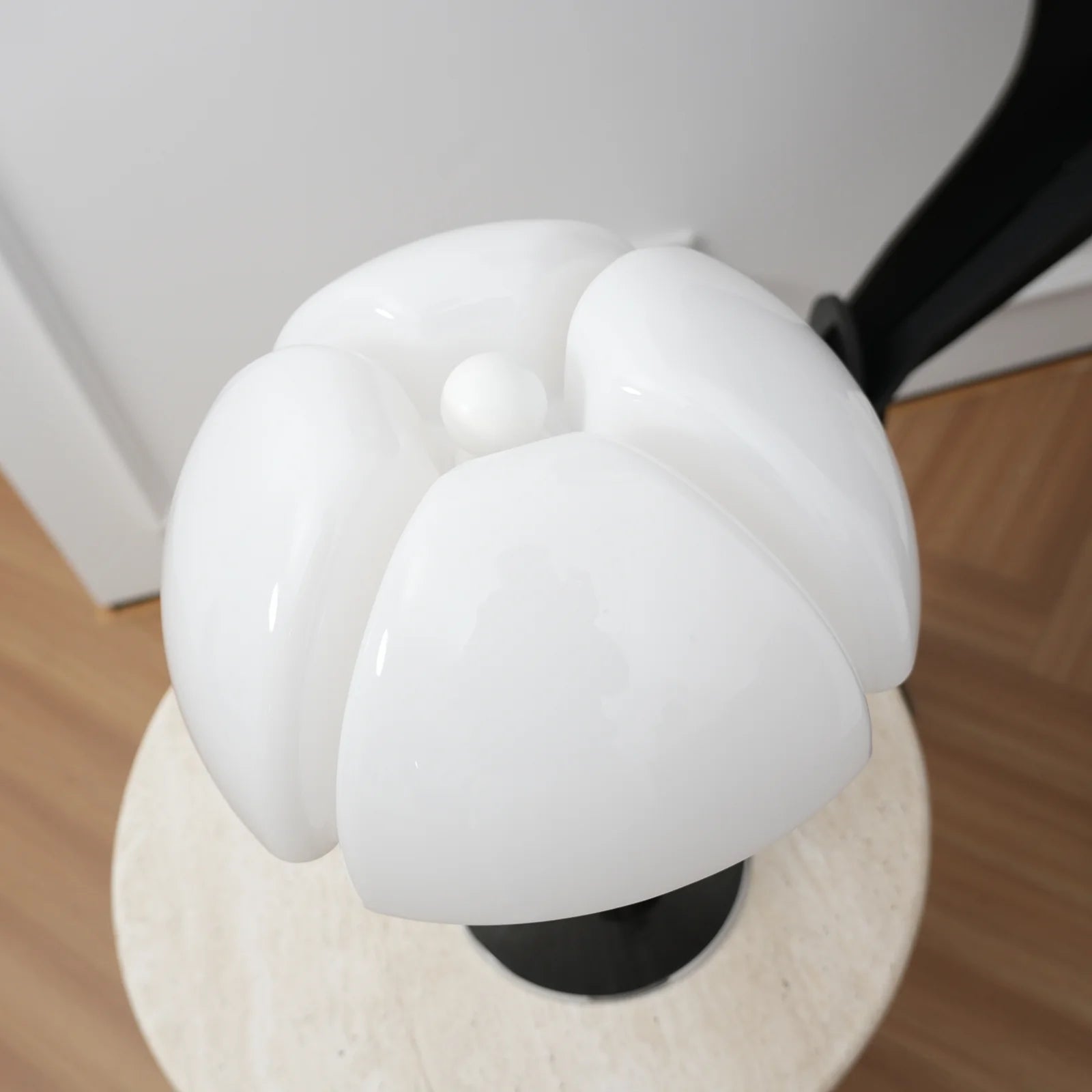 Pipistrello Acrylic Table Lamp - Nuvé
