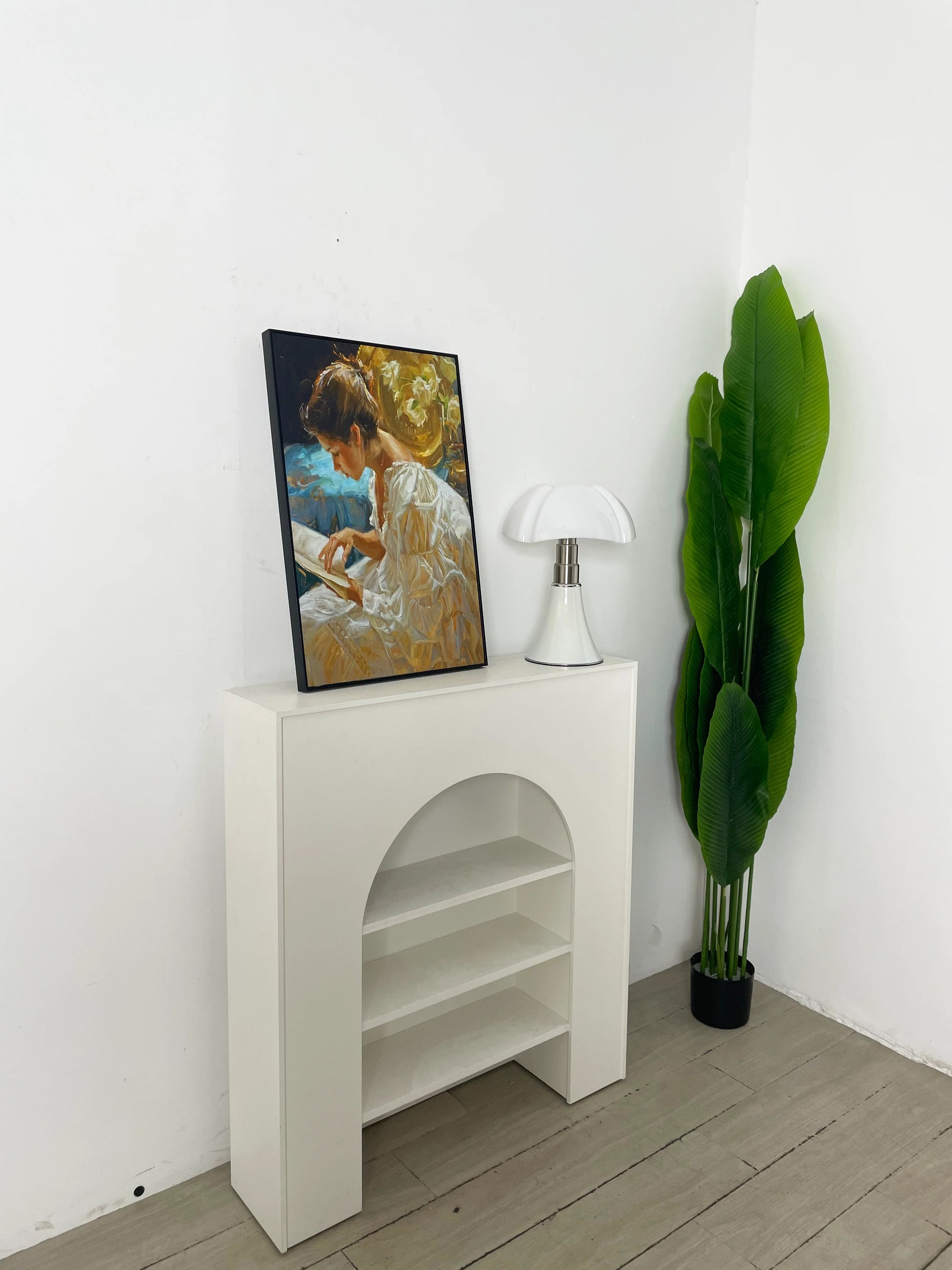 Pipistrello Acrylic Table Lamp - Nuvé