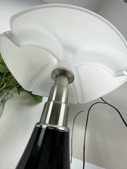 Pipistrello Acrylic Table Lamp - Nuvé