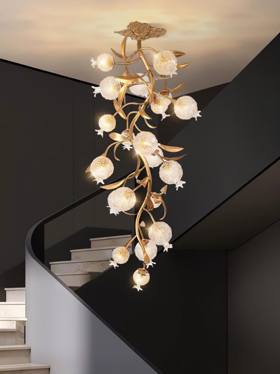 Pomegranate Brass Ceiling Lamp - Nuvé