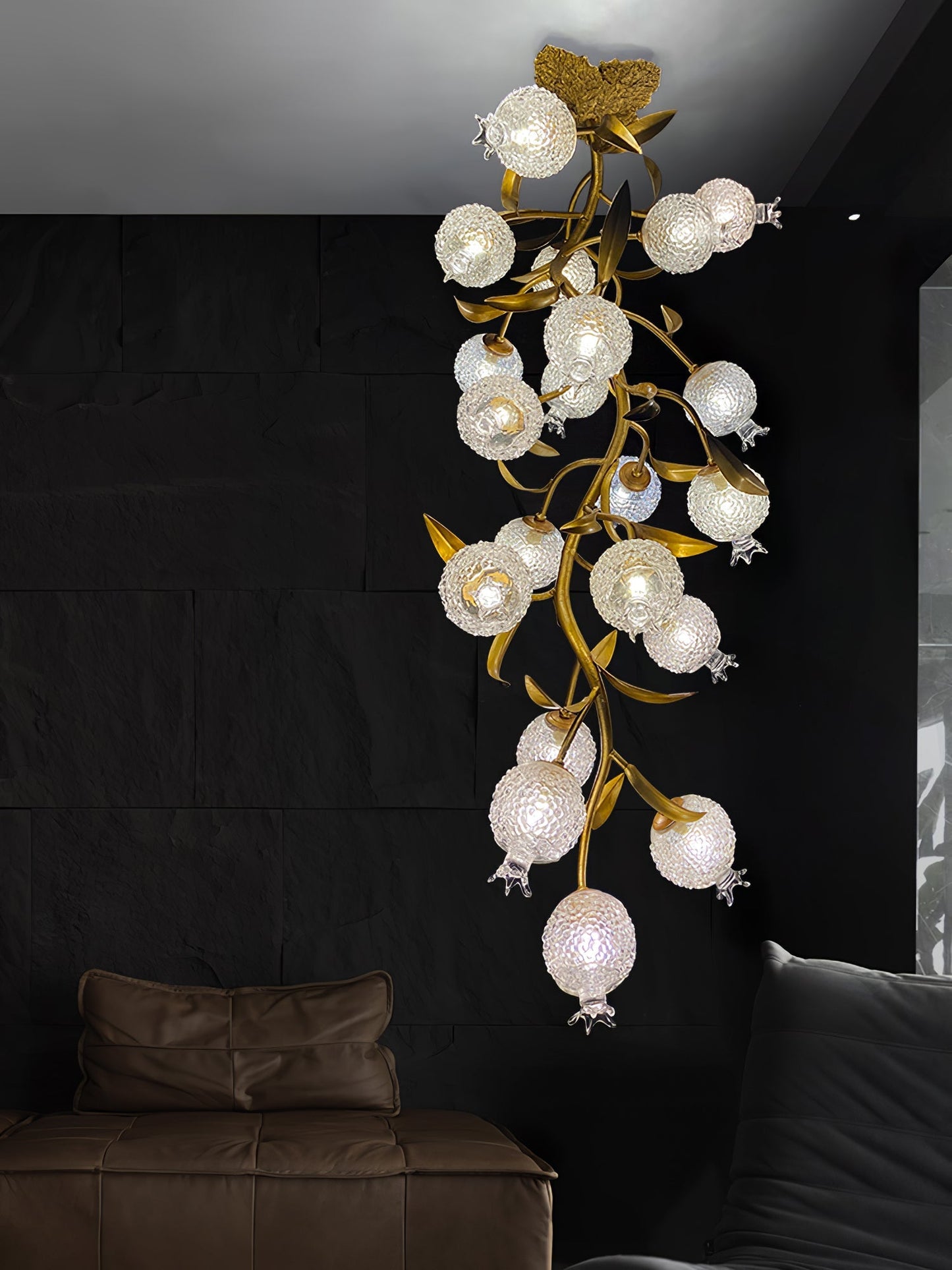 Pomegranate Brass Ceiling Lamp - Nuvé