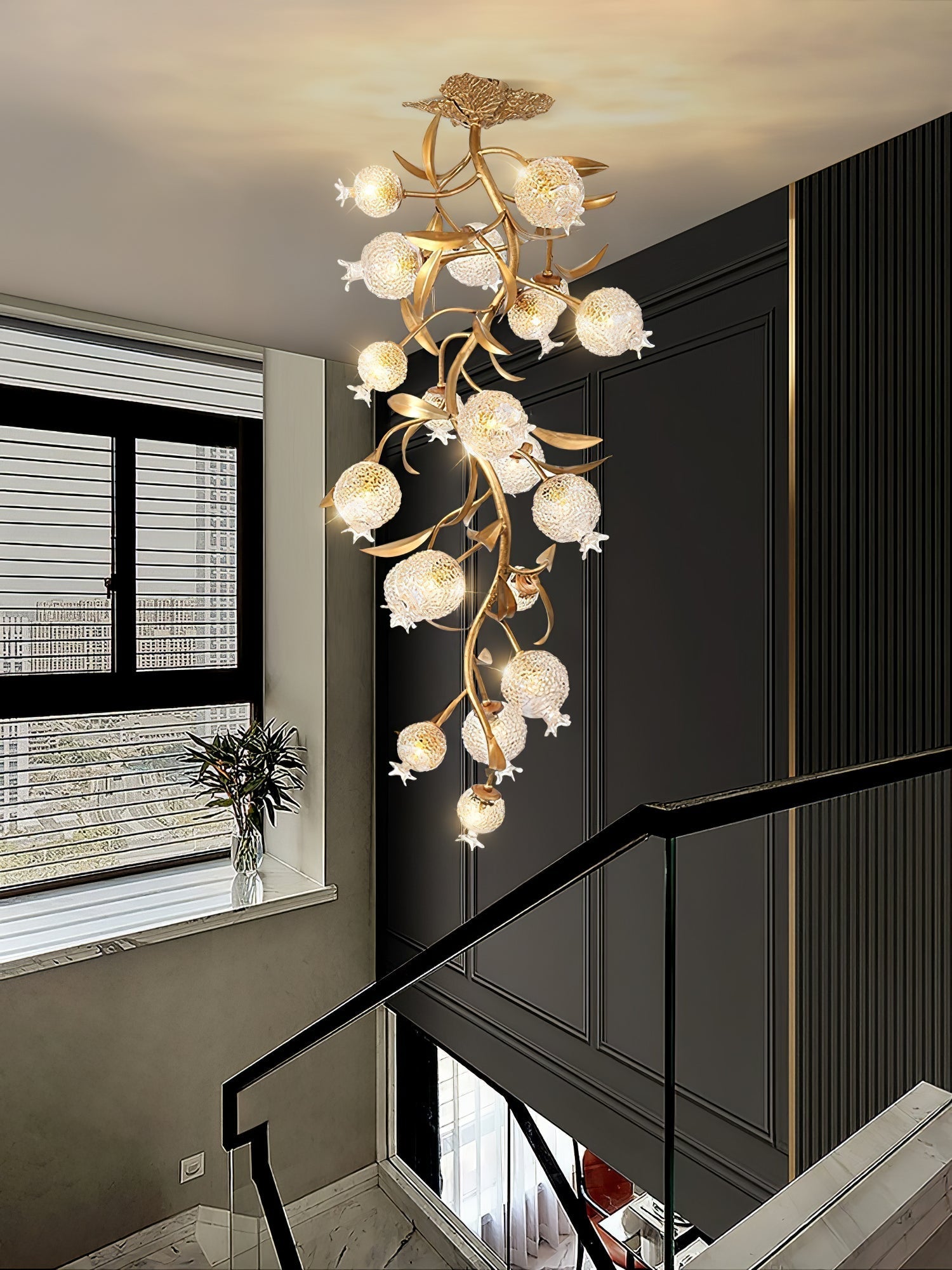 Pomegranate Brass Ceiling Lamp - Nuvé