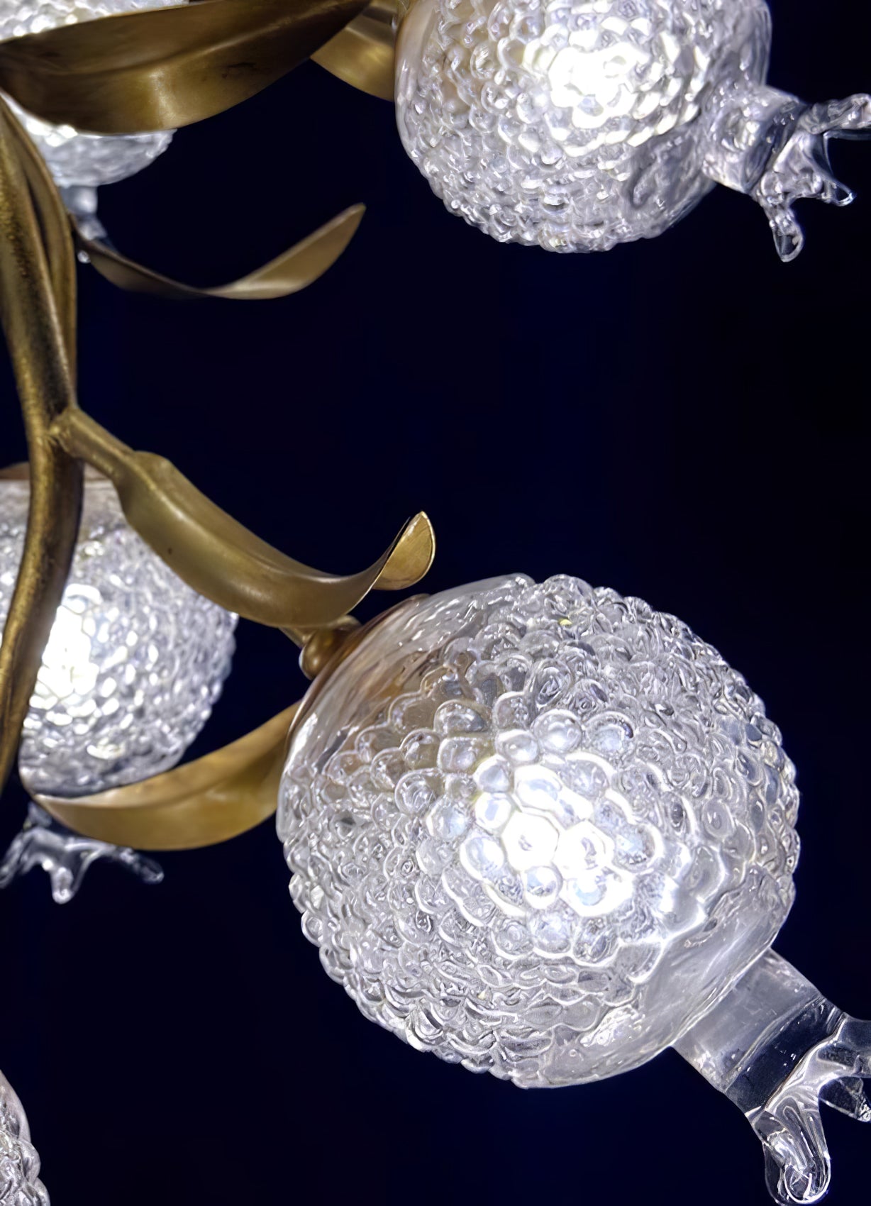 Pomegranate Brass Ceiling Lamp - Nuvé