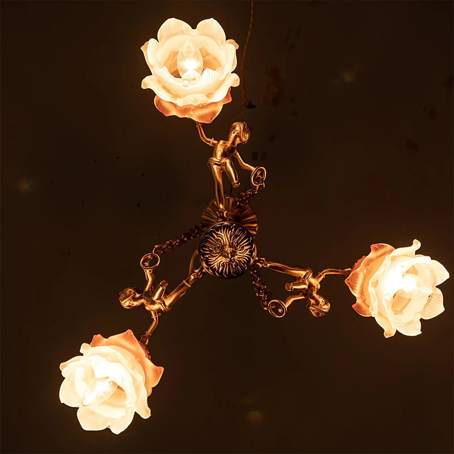 Putti Statuettes Brass Suspension - Nuvé