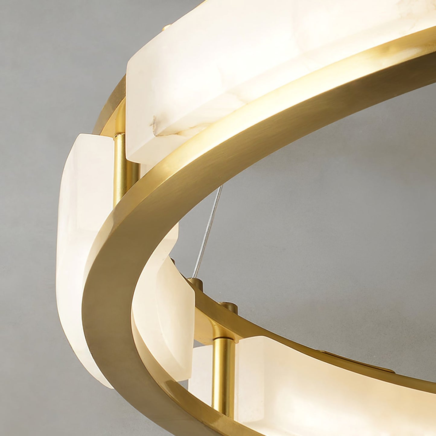 Round Qatar Alabaster Chandelier - Nuvé