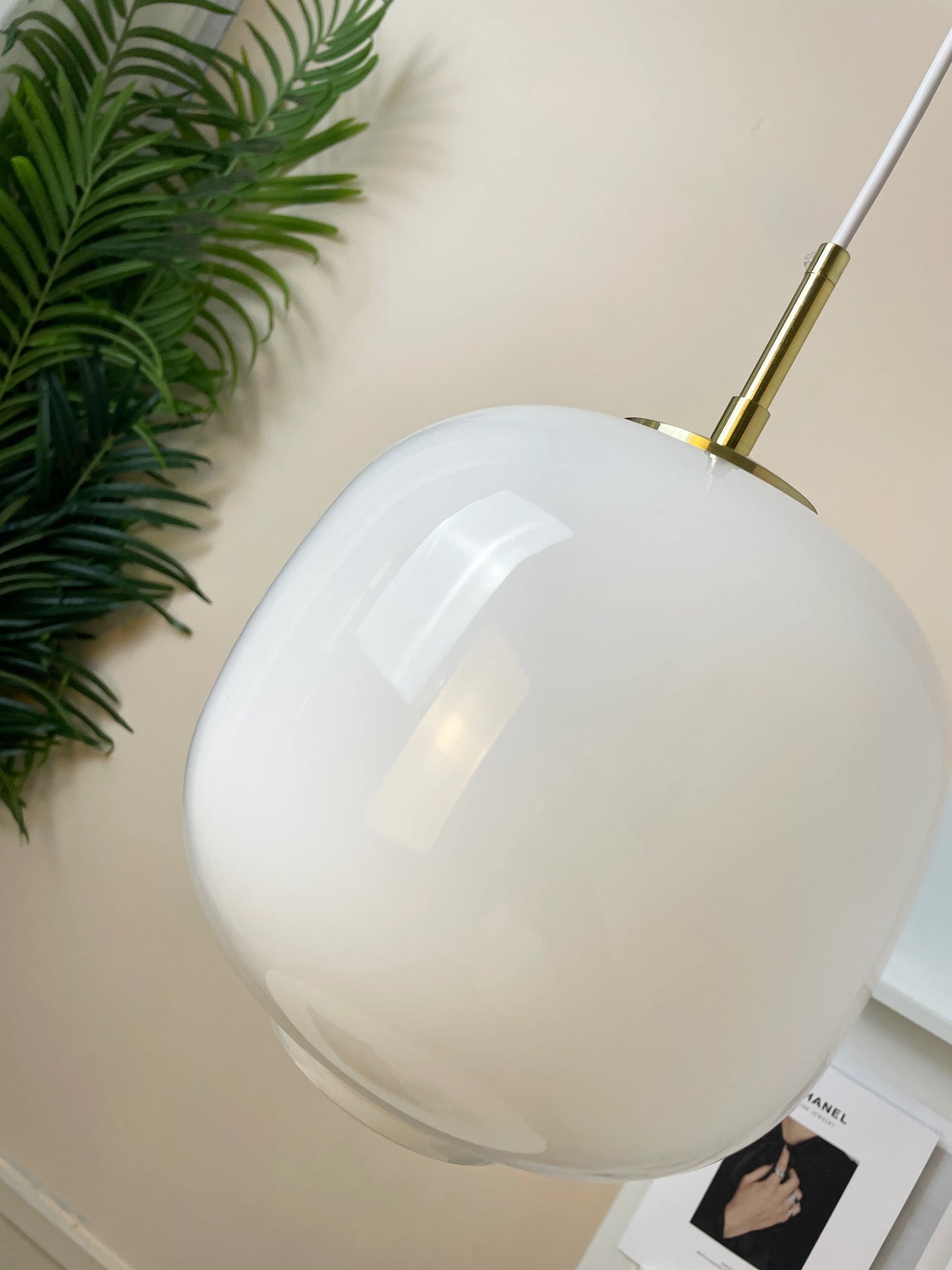 Radiohus Glass Pendant Lamp - Nuvé