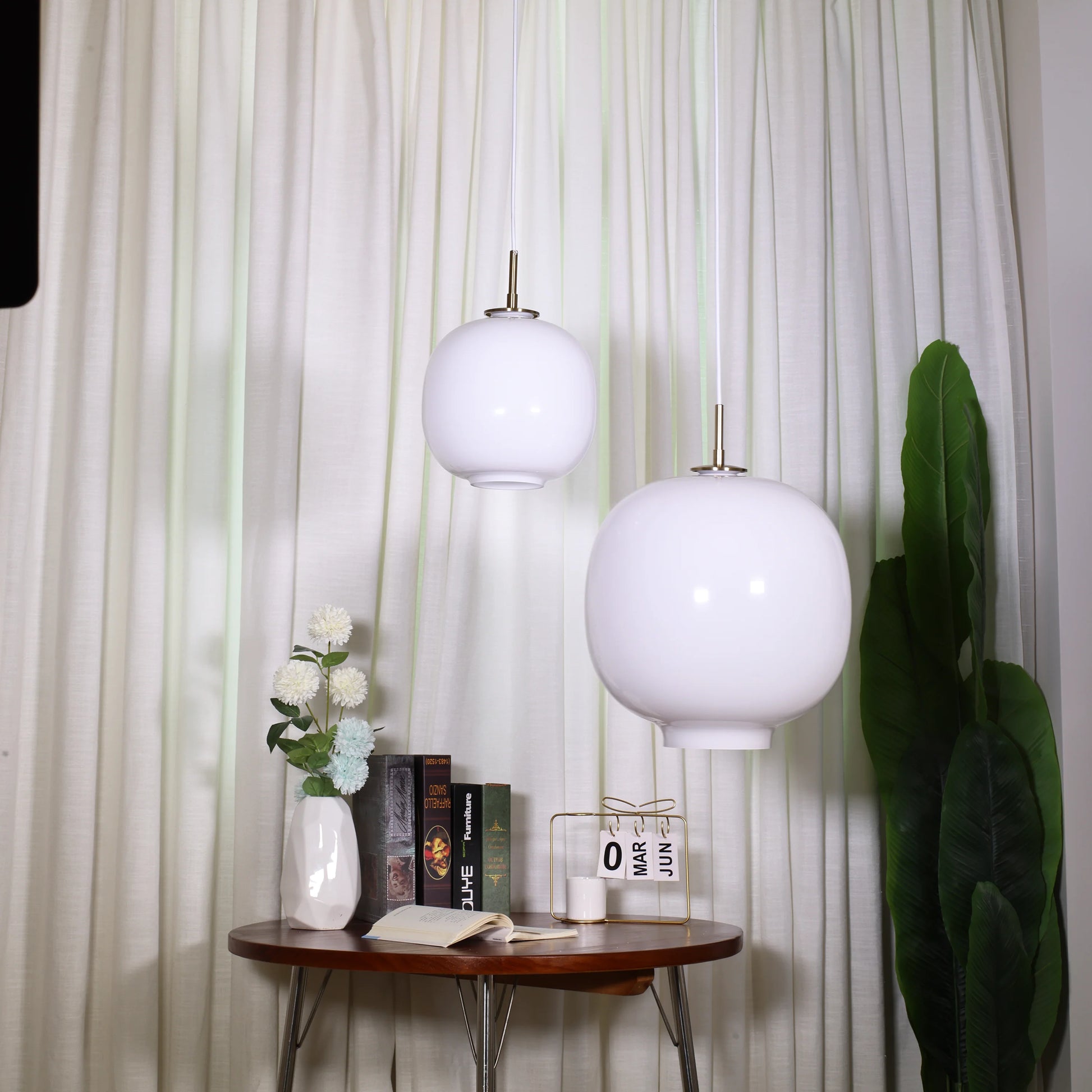 Radiohus Glass Pendant Lamp - Nuvé