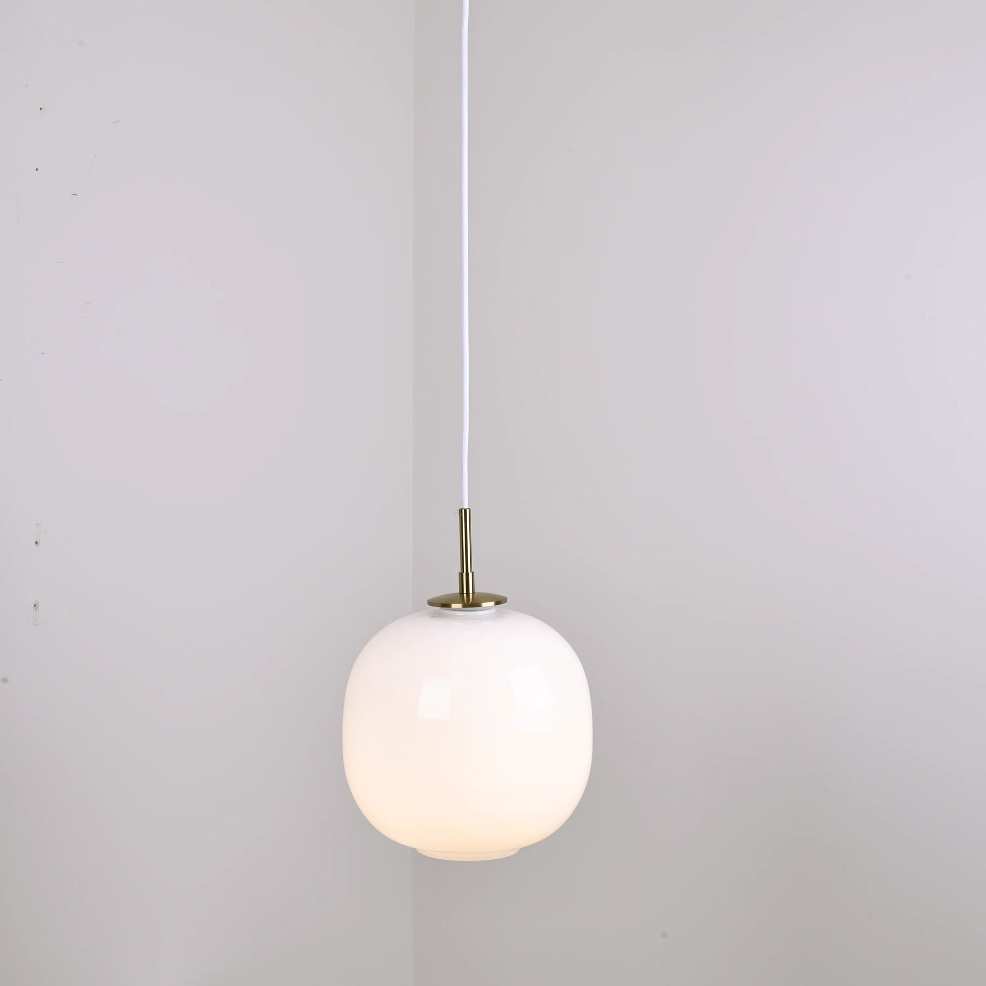 Radiohus Glass Pendant Lamp - Nuvé