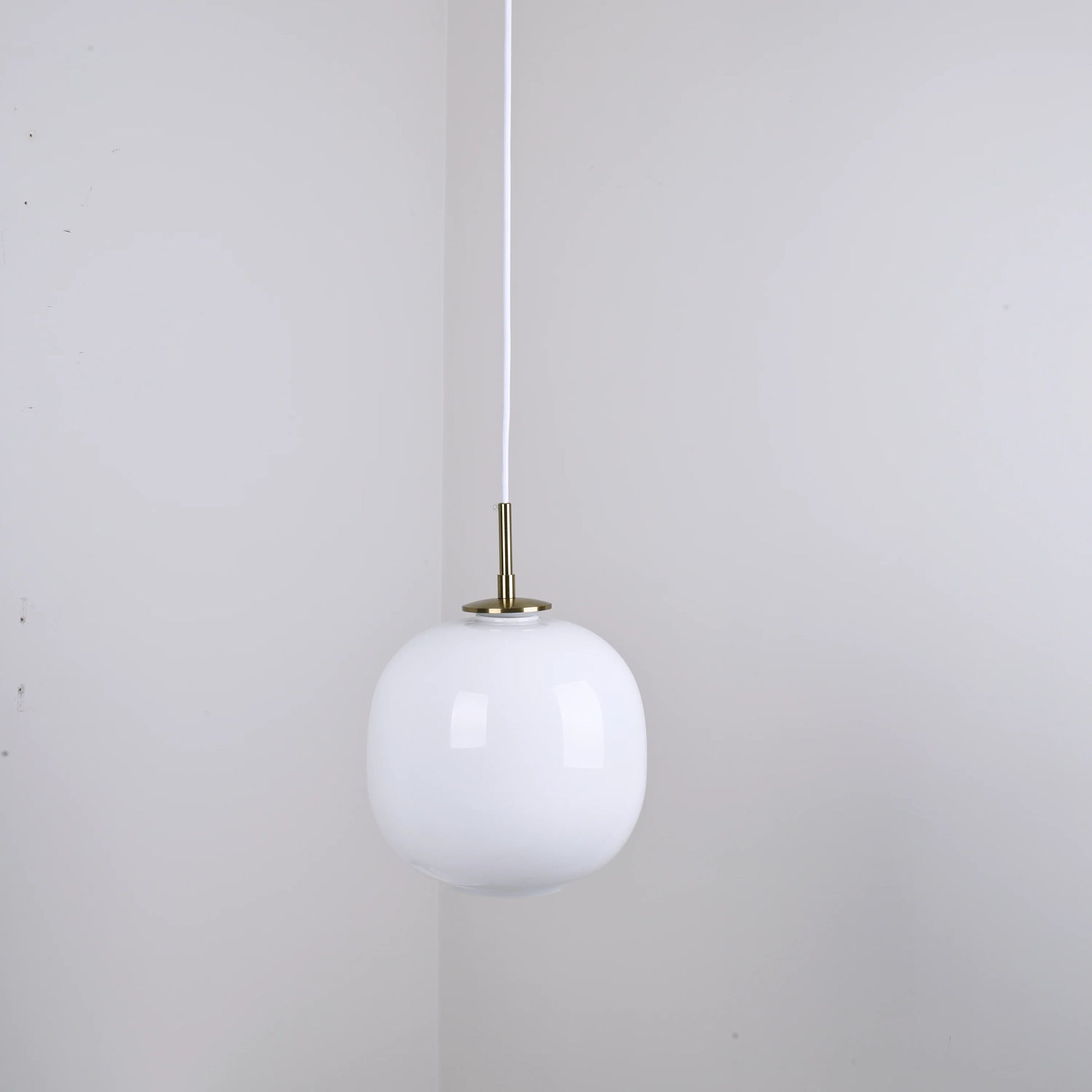 Radiohus Glass Pendant Lamp - Nuvé