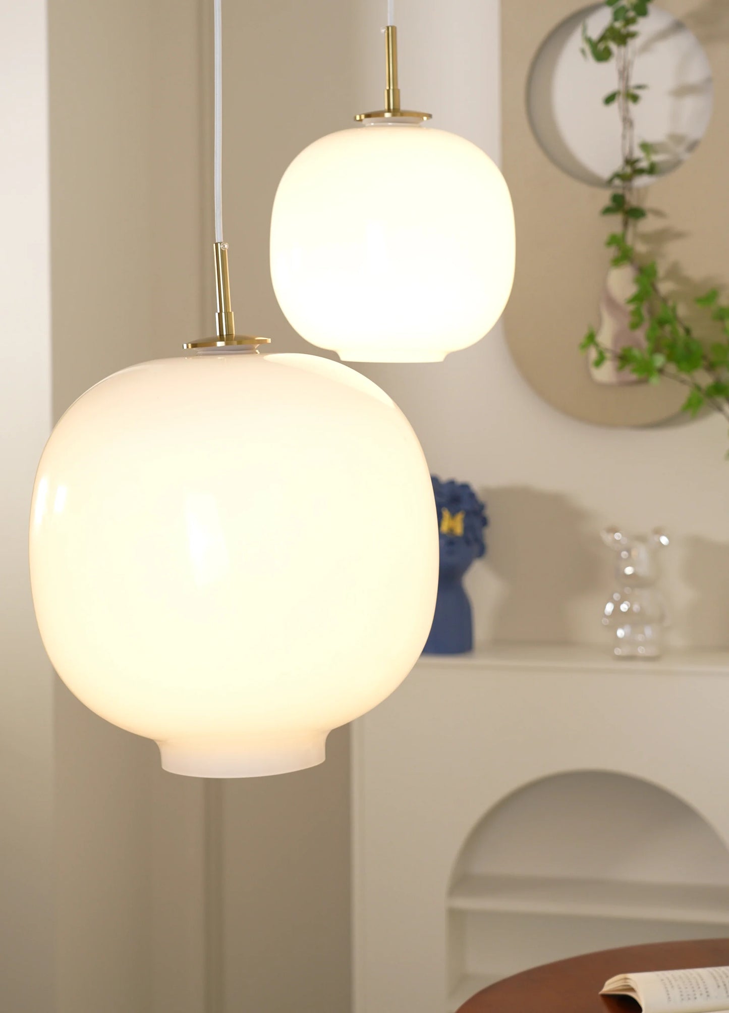 Radiohus Glass Pendant Lamp - Nuvé