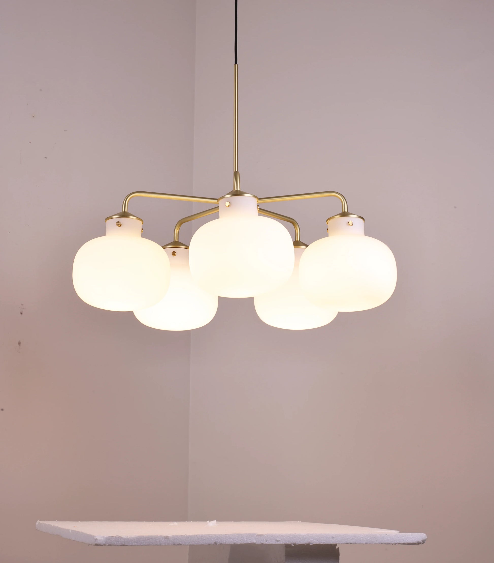 Modern Raito Opal Glass Chandelier - Nuvé