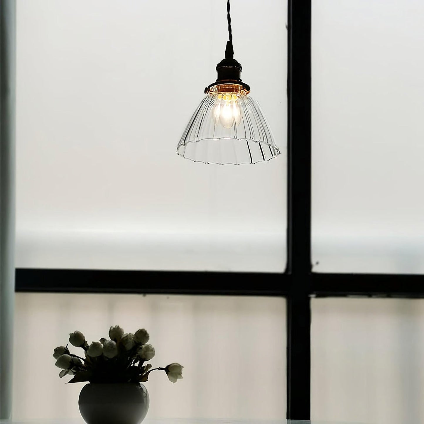 Retro Ribbed Glass Pendant Light - Nuvé