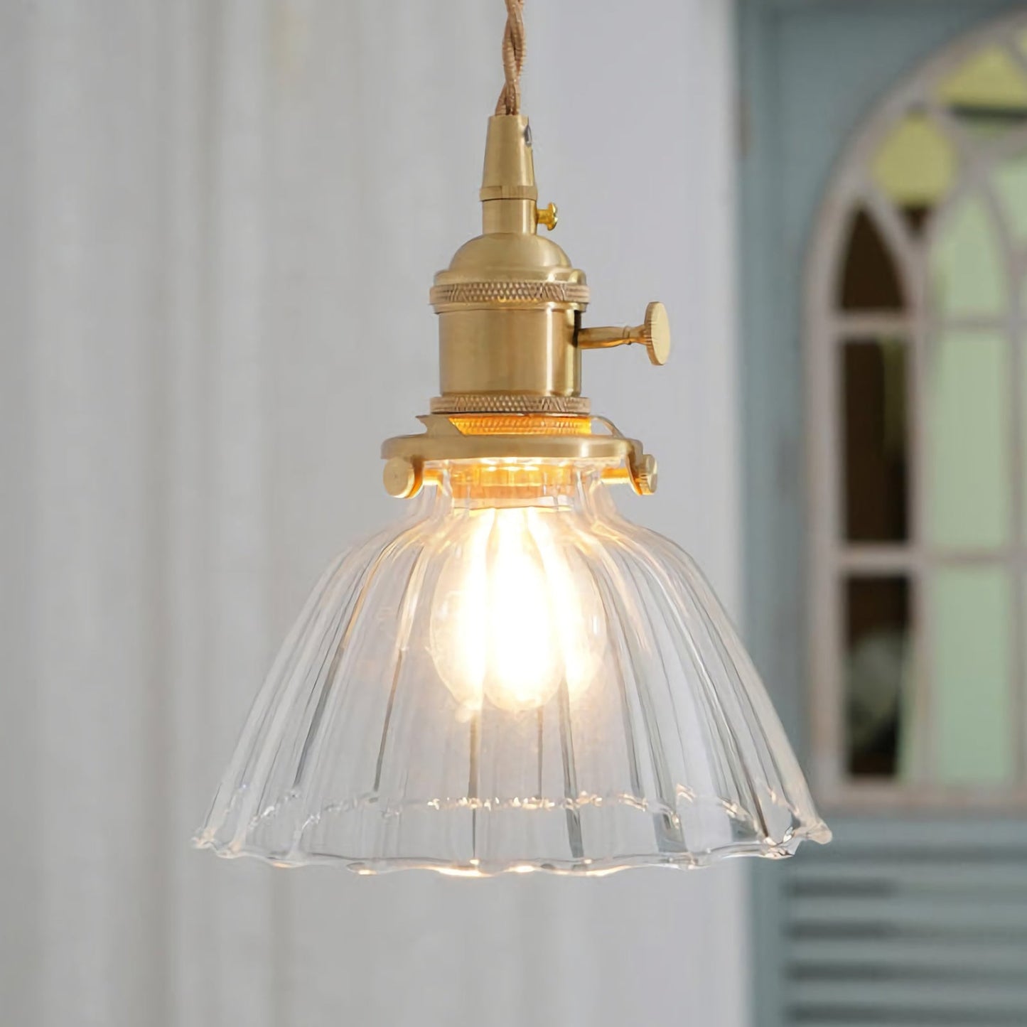 Retro Ribbed Glass Pendant Light - Nuvé