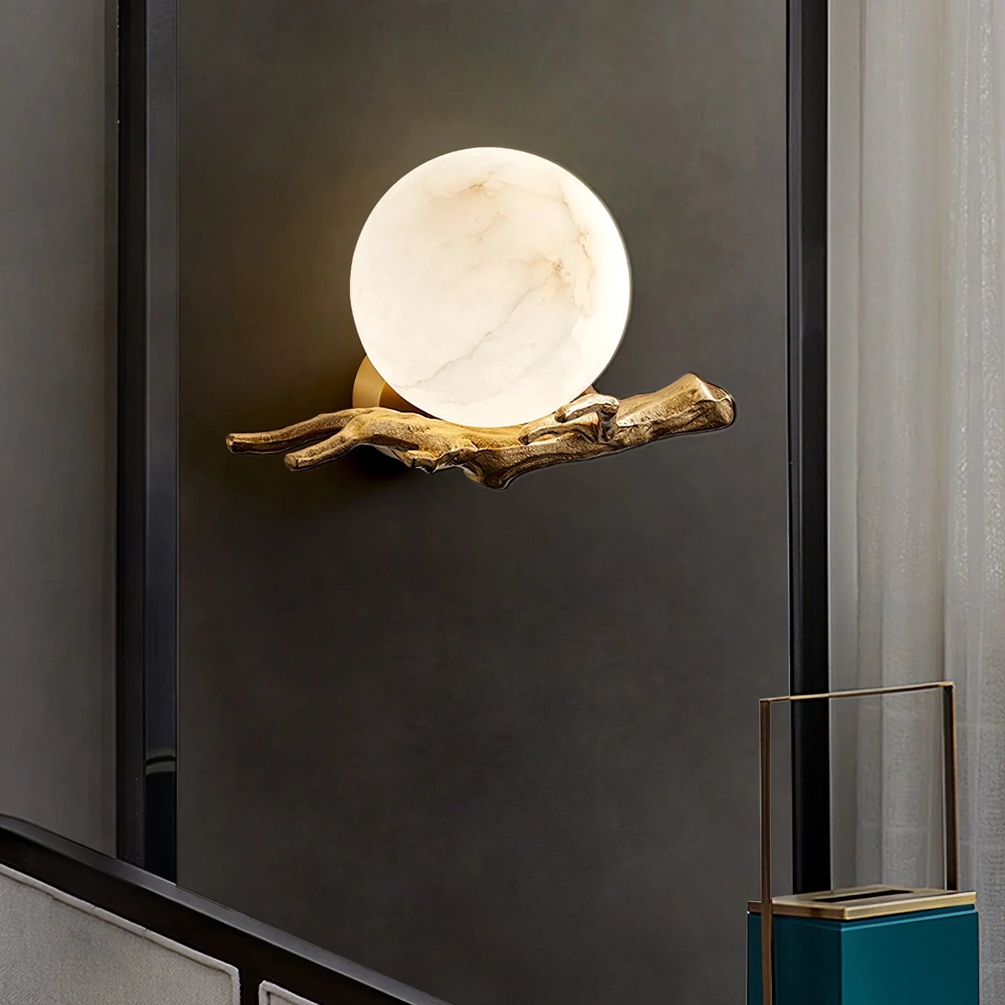 Retro Twigs Round Alabaster Wall Lamp - Nuvé