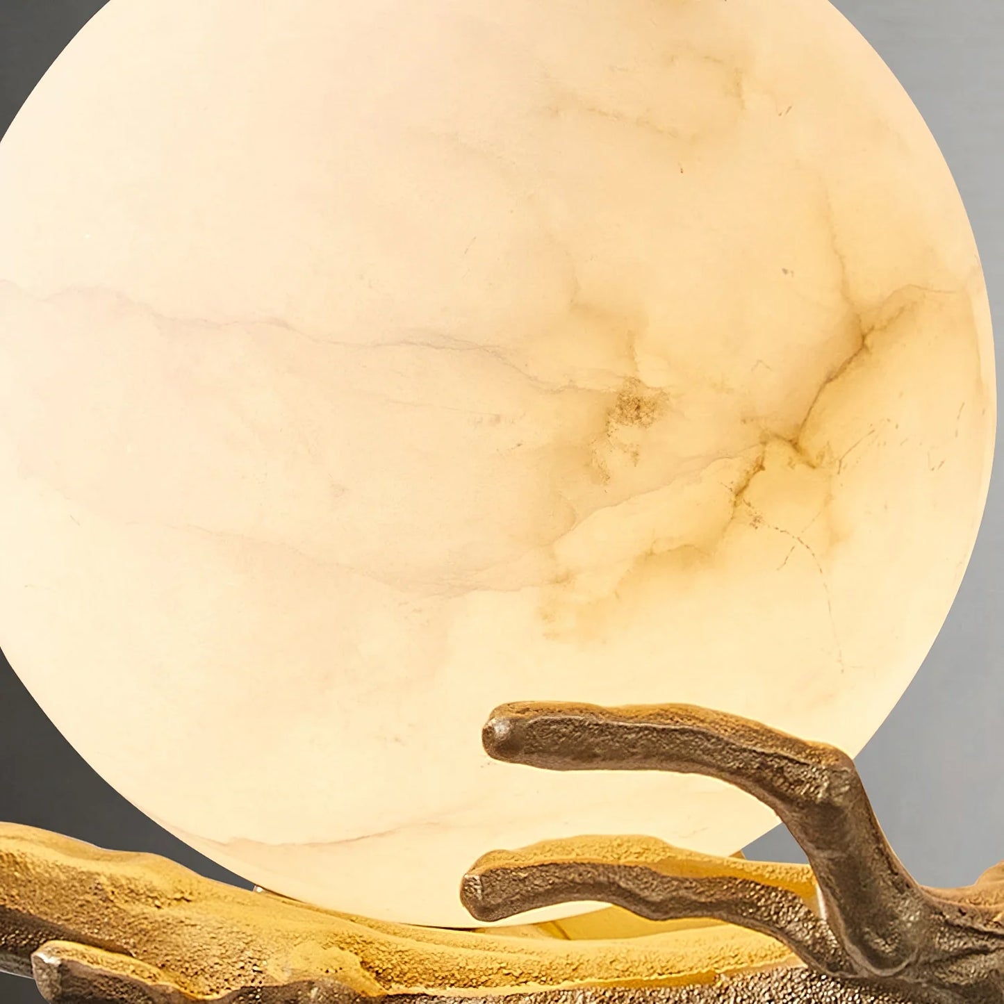 Retro Twigs Round Alabaster Wall Lamp - Nuvé