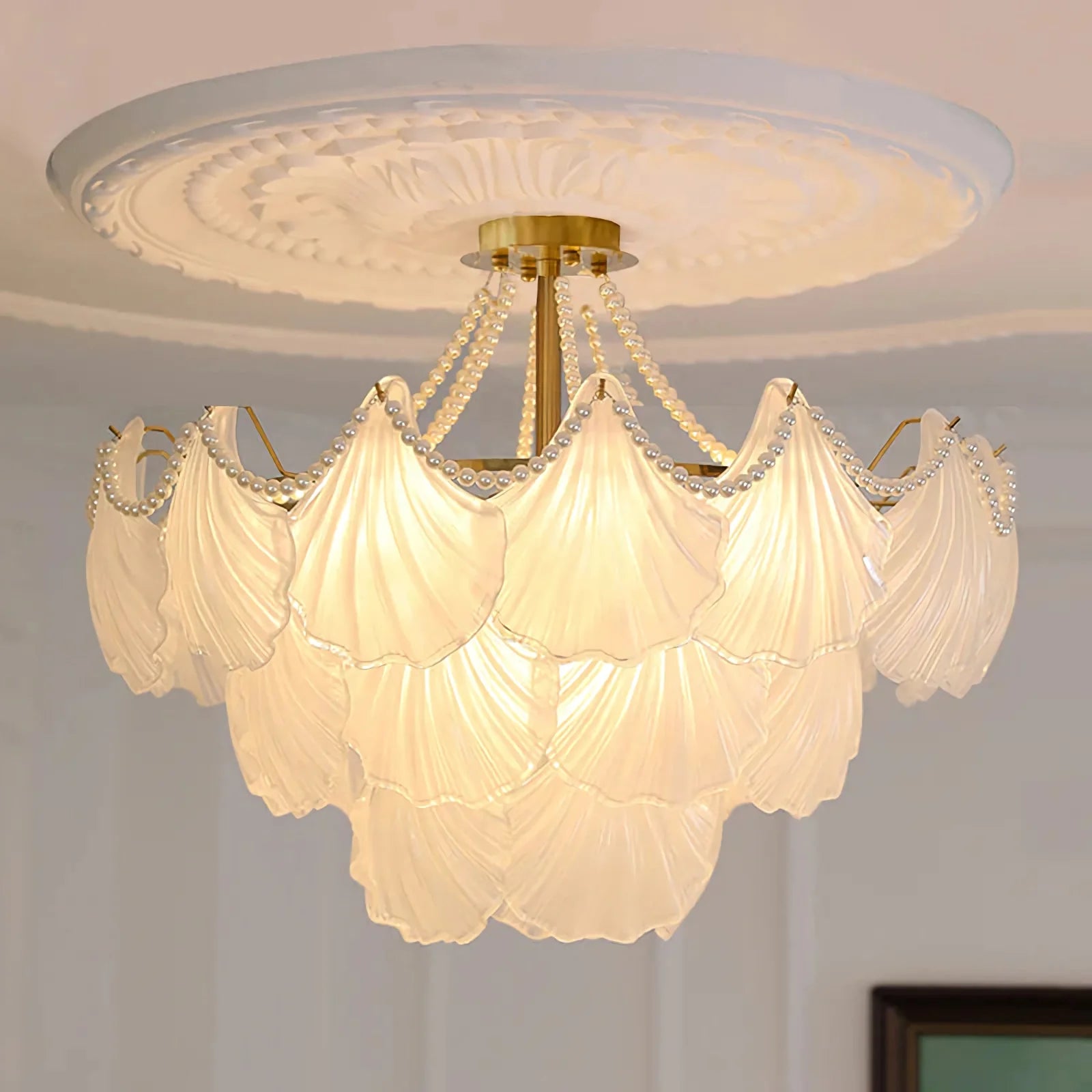 Ribbed Glass Shell Pendant Chandelier - Nuvé