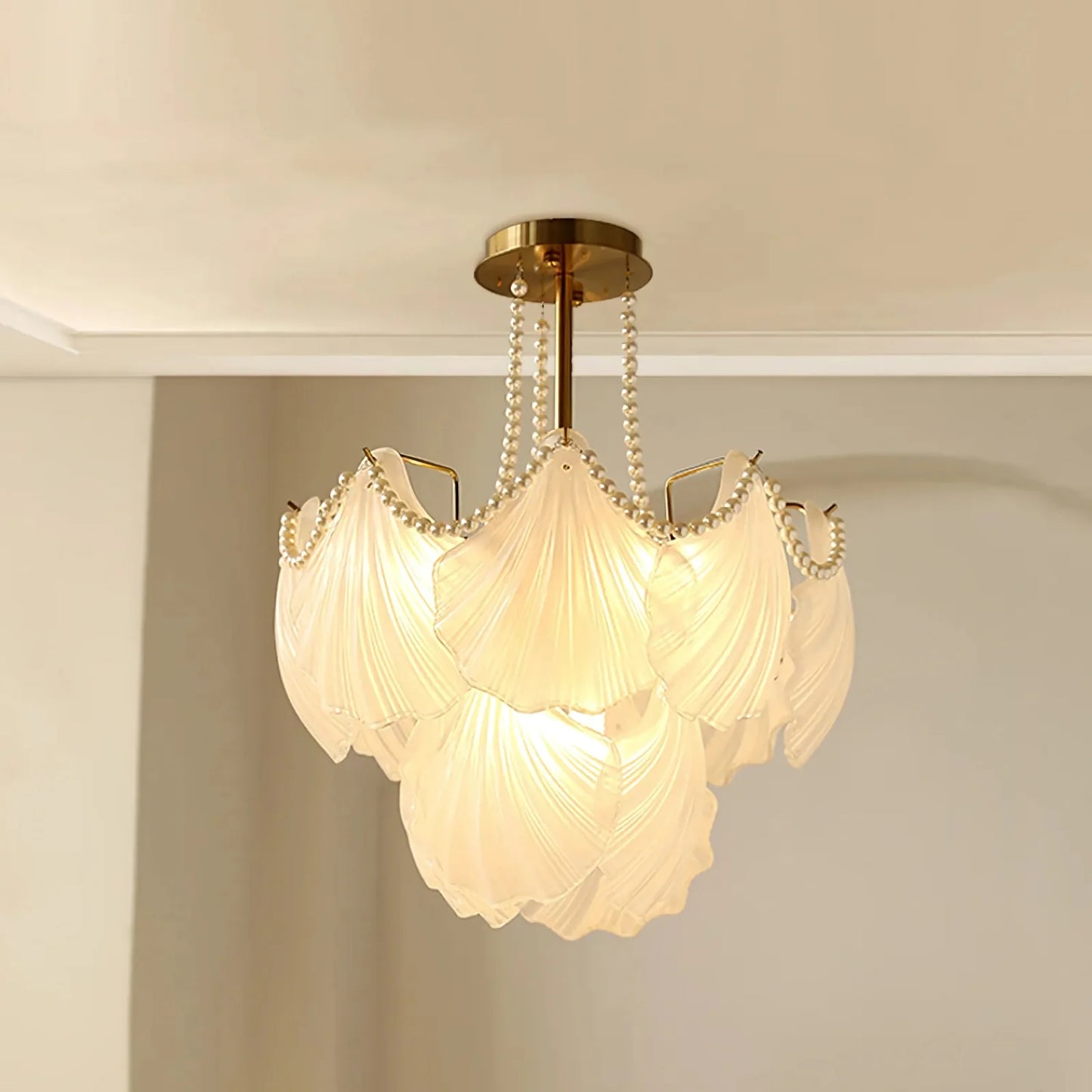 Ribbed Glass Shell Pendant Chandelier - Nuvé