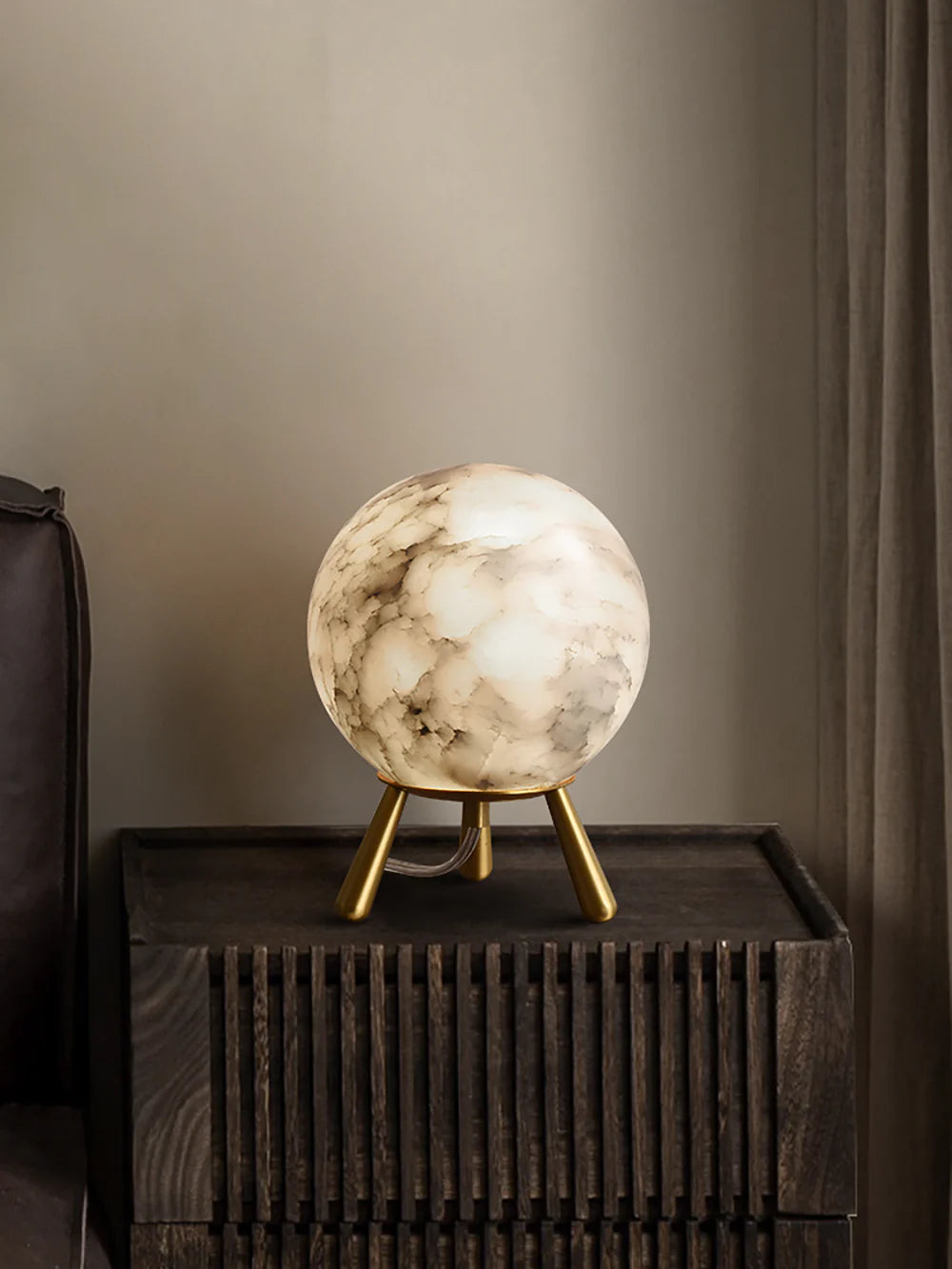 Romi Alabaster Table Lamp - Nuvé