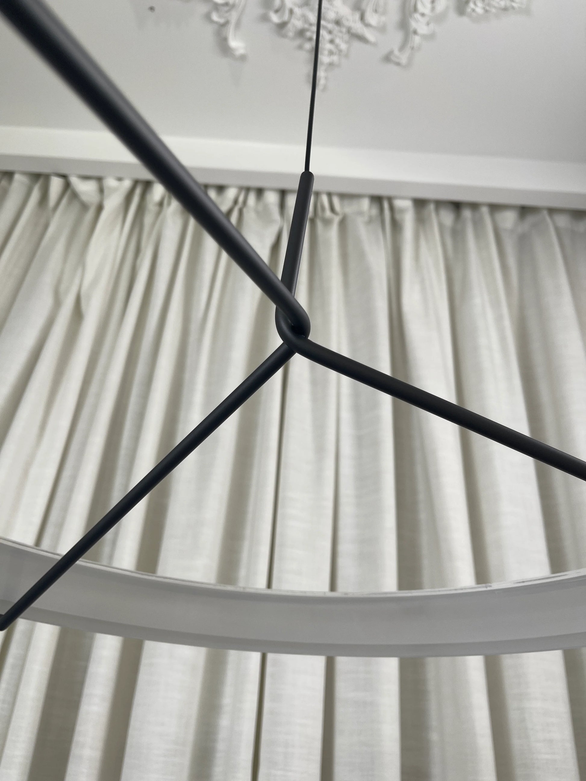 Round Vielle Acrylic Pendant Lamp - Nuvé