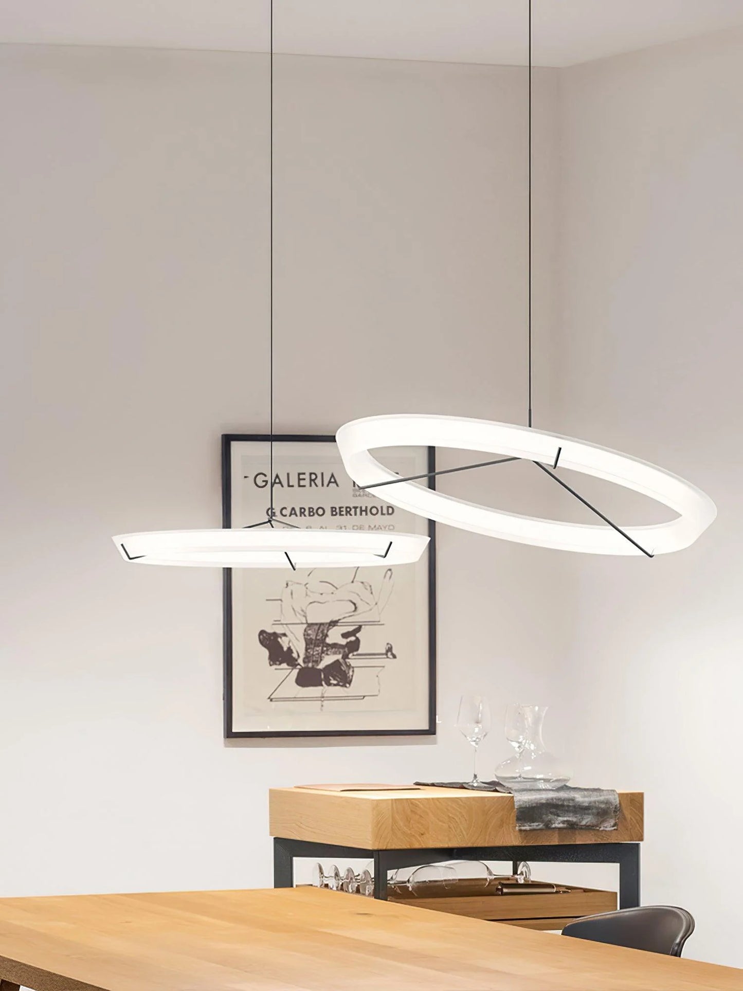 Round Vielle Acrylic Pendant Lamp