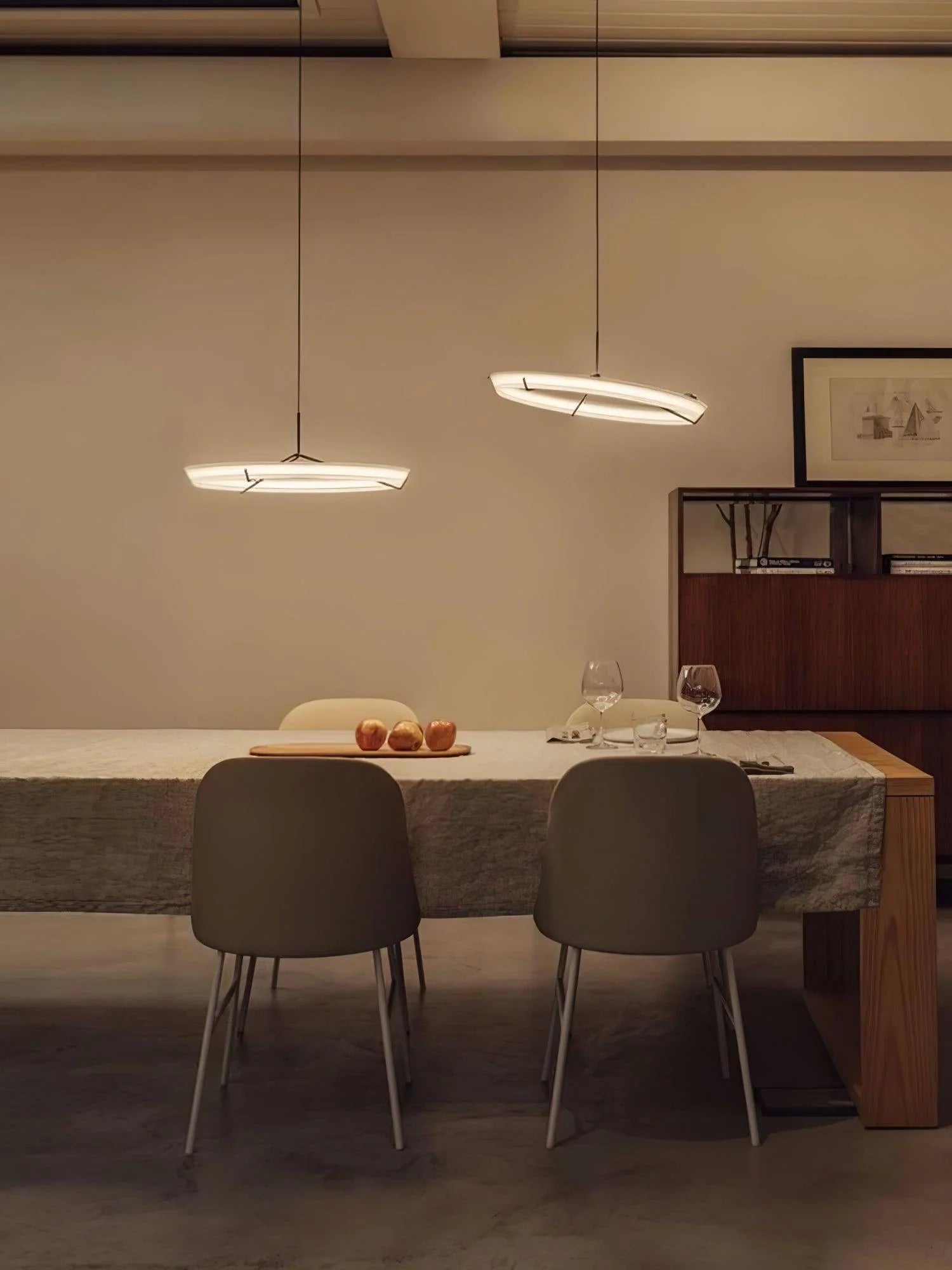Round Vielle Acrylic Pendant Lamp - Nuvé