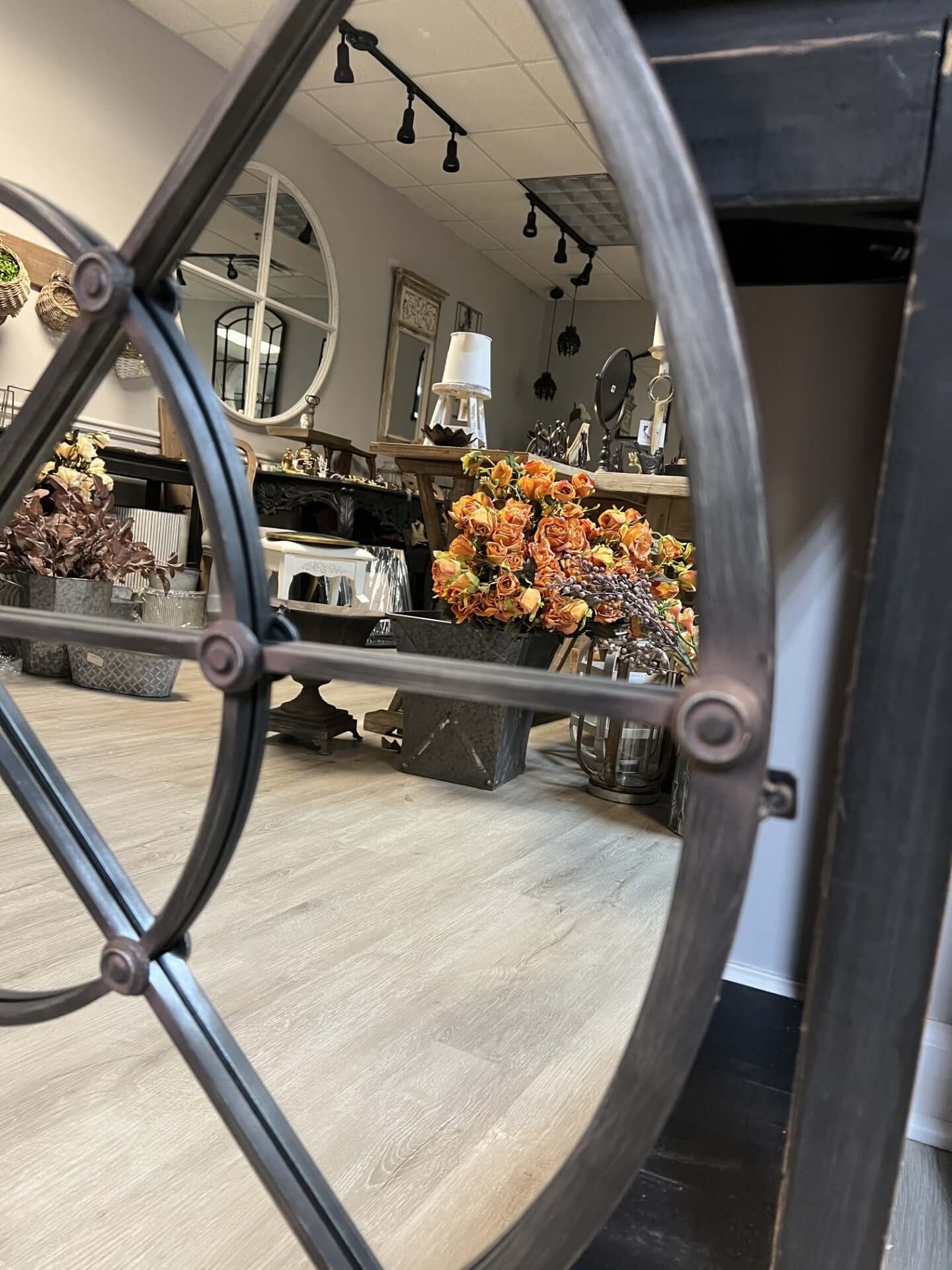 Round Industrial Grid Wall Mirror - Nuvé