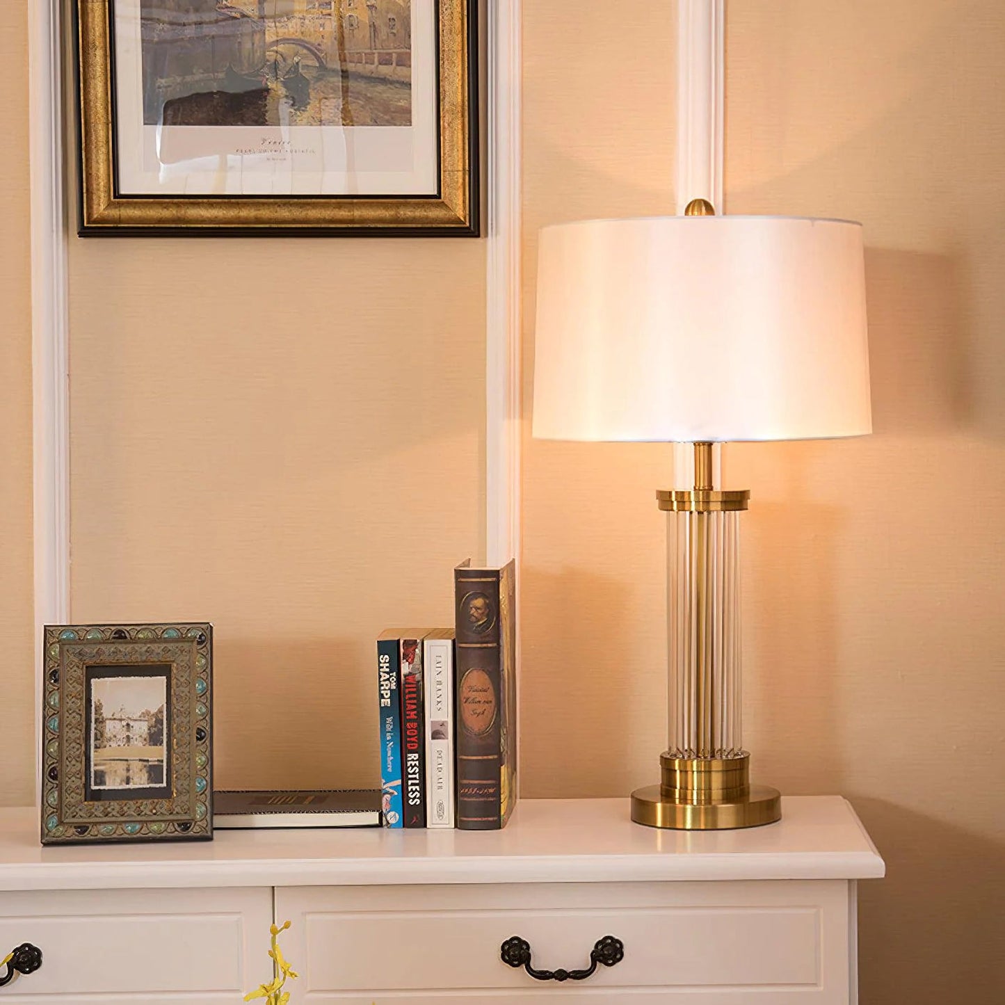 Round Metal Glass Table Lamp - Nuvé