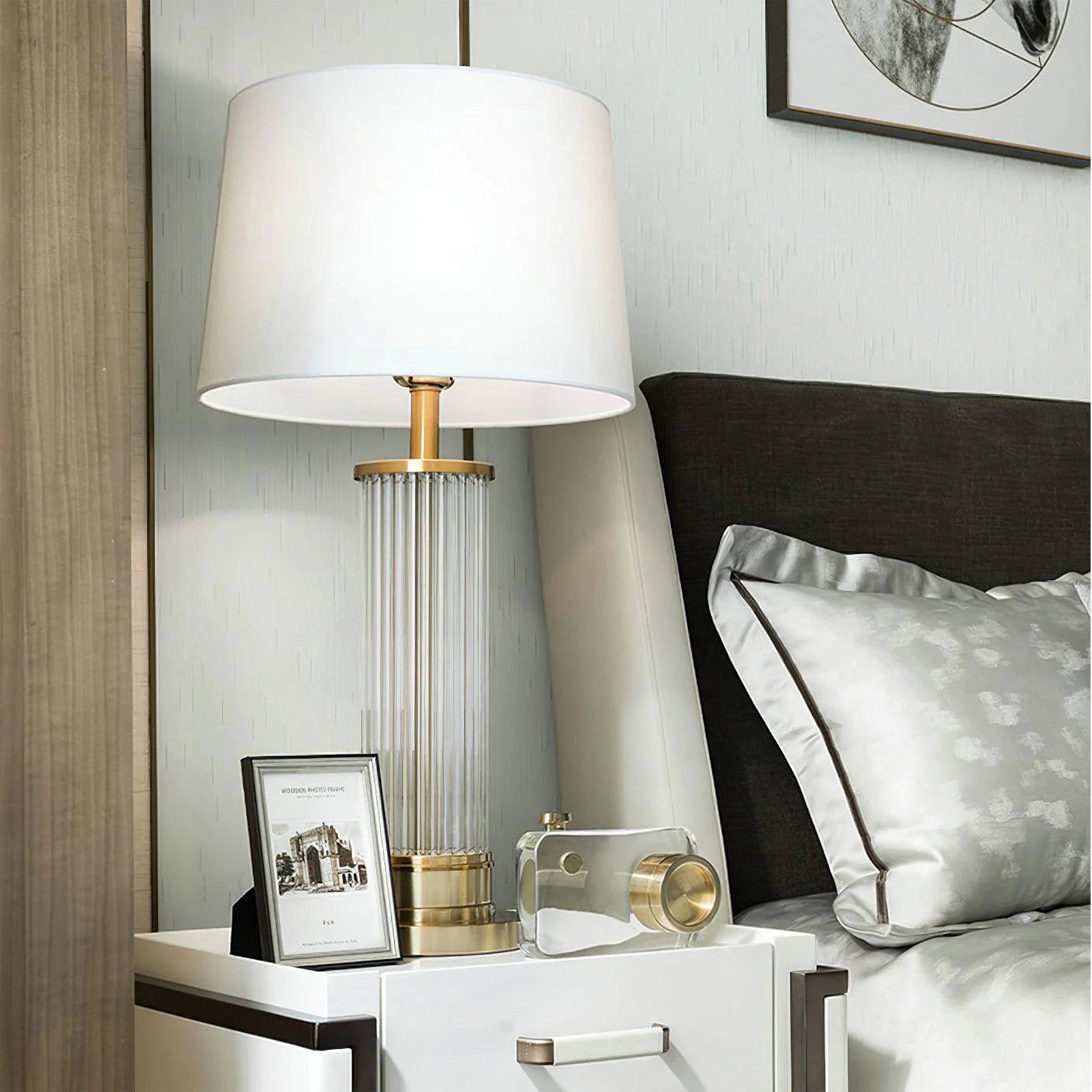 Round Metal Glass Table Lamp - Nuvé