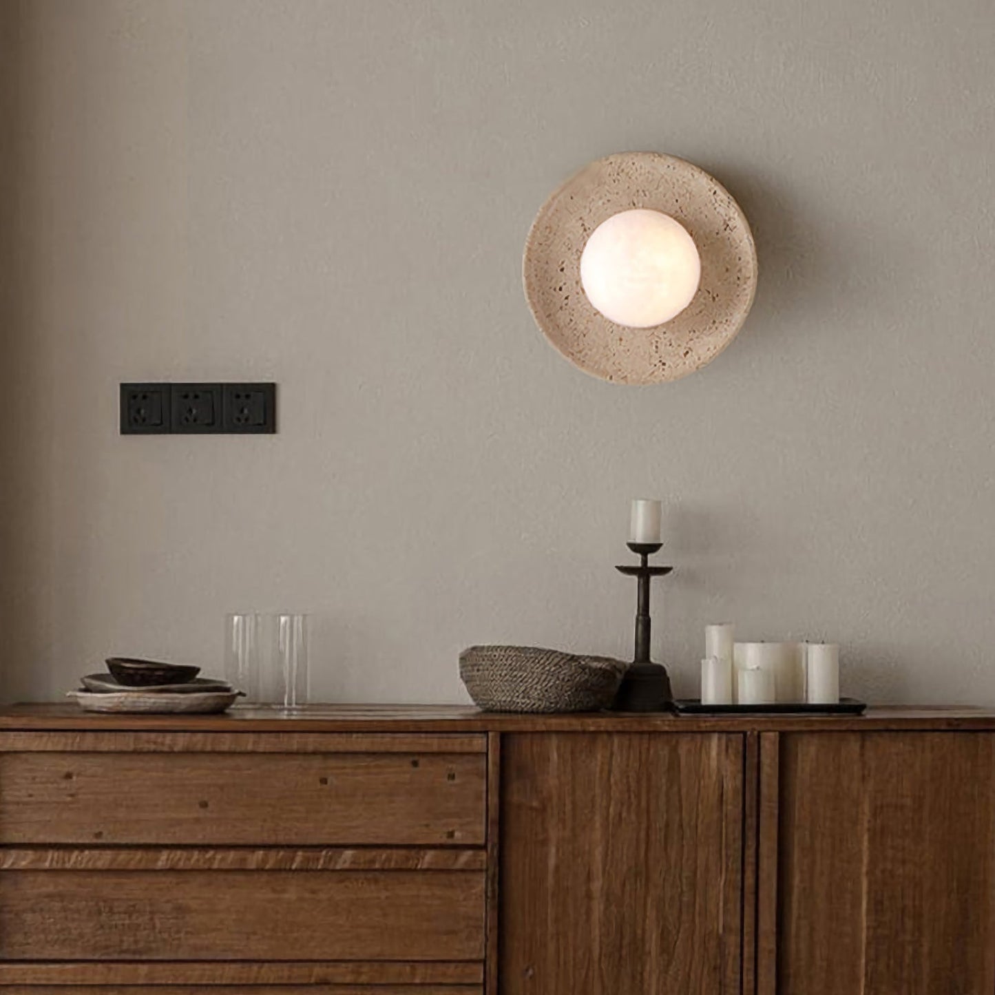 Round Travertine Wall Lamp - Nuvé