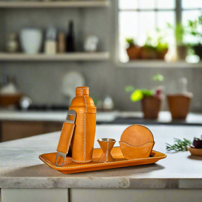 Coctelera | Leather Cocktail Shaker + Jigger - Nuvé