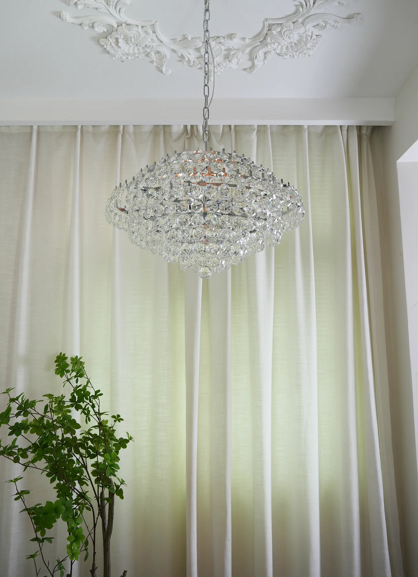 Sanger Glass Chandelier - Nuvé