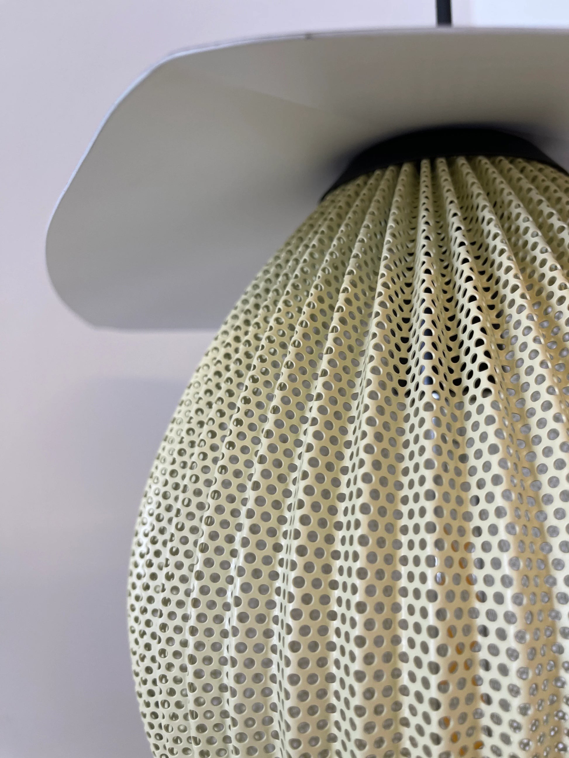 Satellite Egg Shape Pendant Lamp - Nuvé