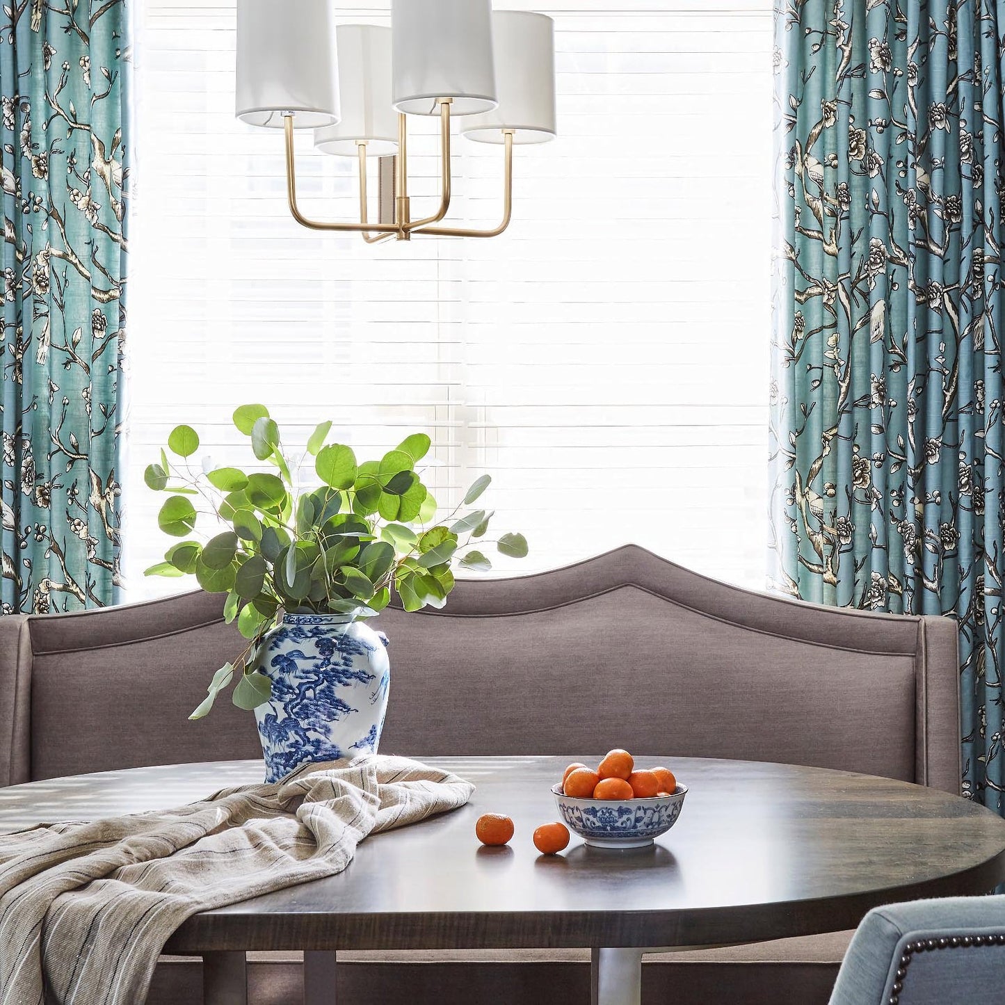 Savannah Glow Chandelier - Nuvé