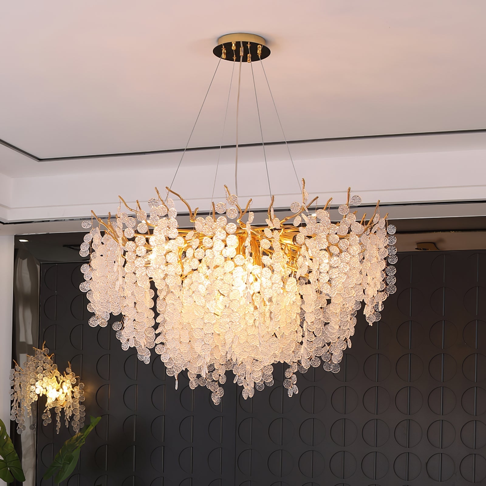 Shiro Noda Glass Coin Chandeliers - Nuvé