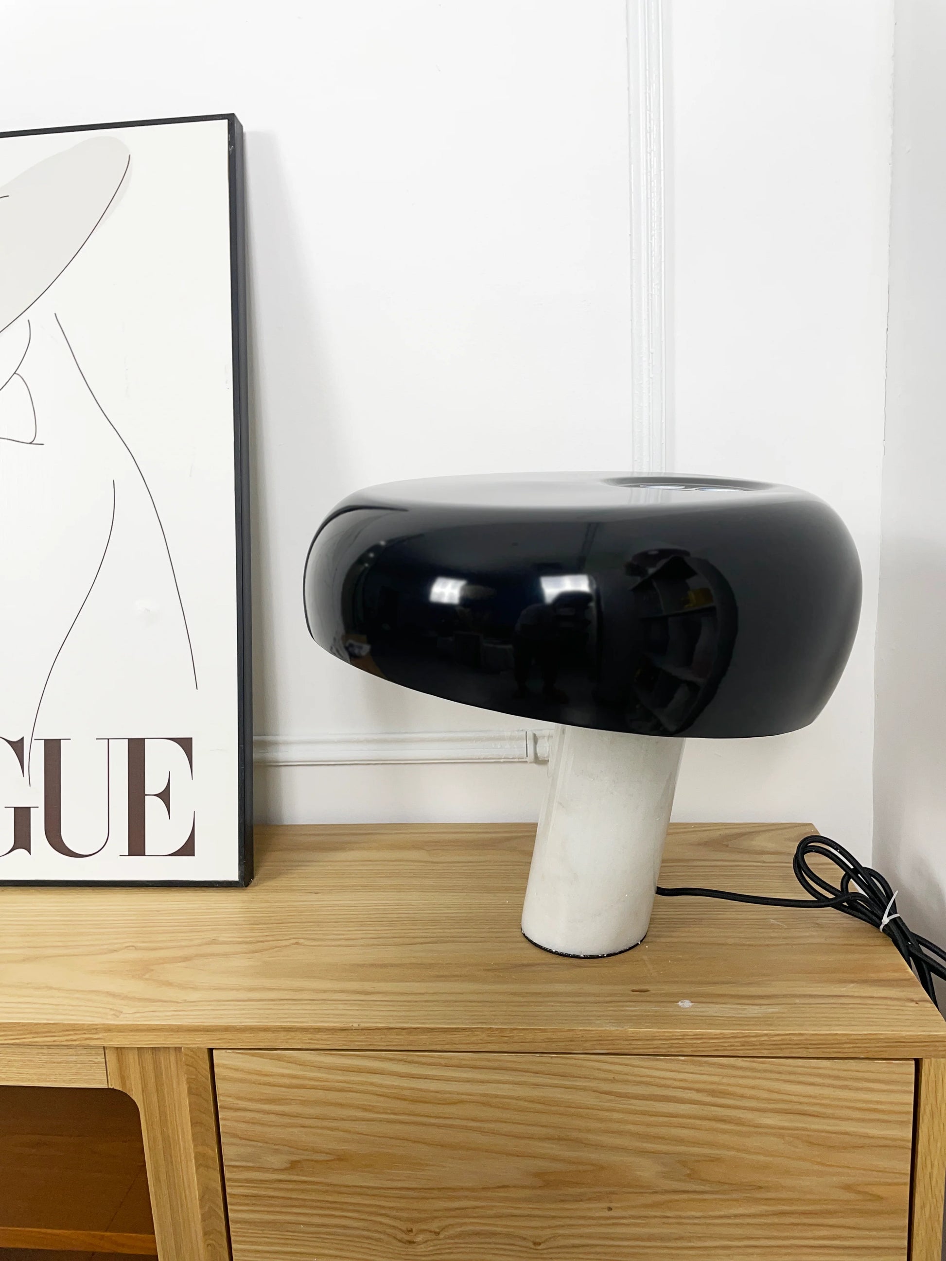 Snoopy Marble Table Lamp - Nuvé